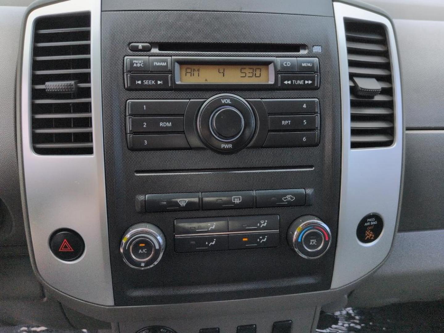 2011 GRAY Nissan Frontier SL CREW CAB 4WD (1N6AD0EV2BC) with an V6, 4.0L engine, Automatic transmission, located at 10890 W. Colfax Ave., Lakewood, CO, 80215, (303) 274-7692, 39.739914, -105.120132 - Photo#14