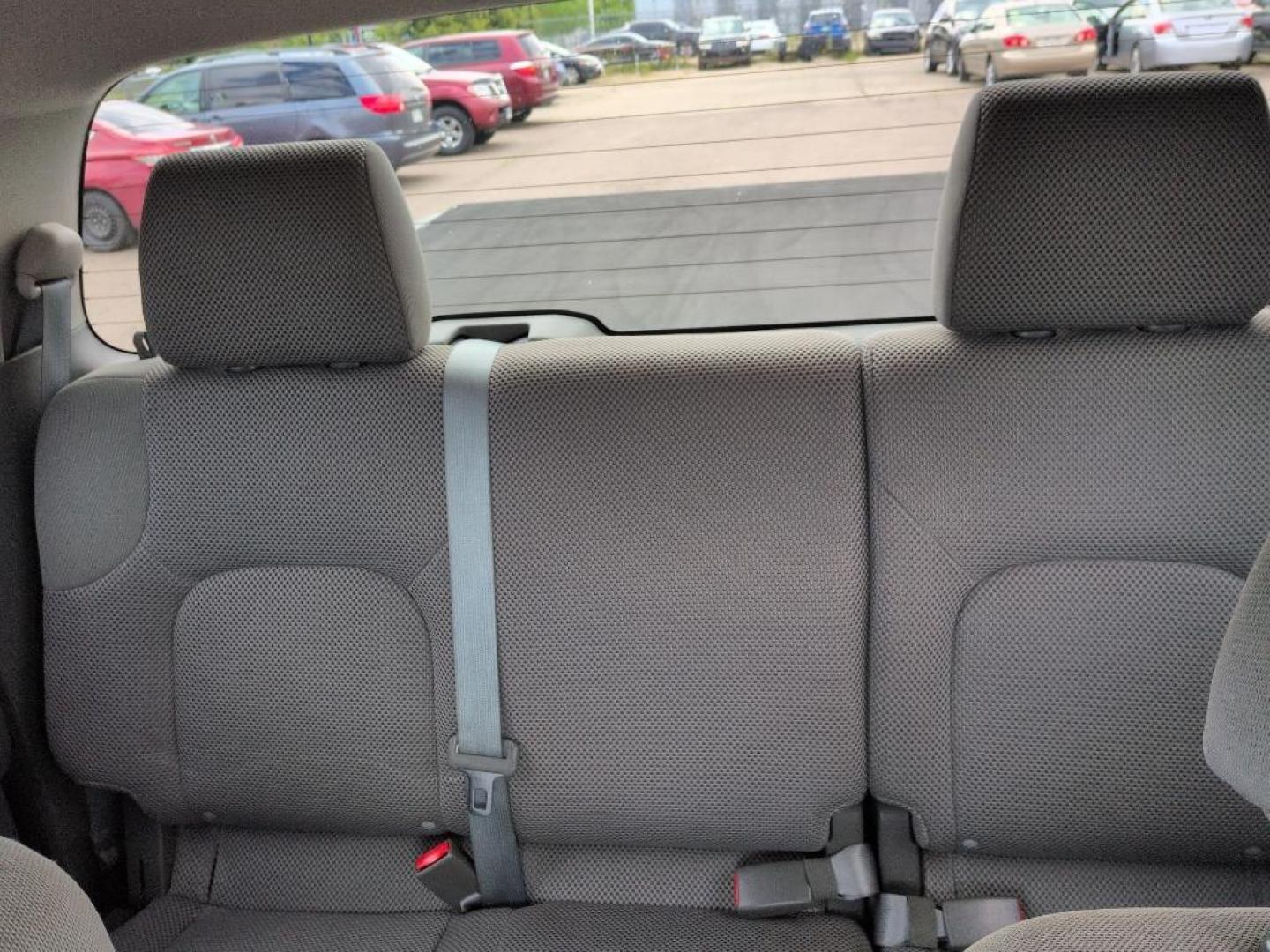 2011 GRAY Nissan Frontier SL CREW CAB 4WD (1N6AD0EV2BC) with an V6, 4.0L engine, Automatic transmission, located at 10890 W. Colfax Ave., Lakewood, CO, 80215, (303) 274-7692, 39.739914, -105.120132 - Photo#17