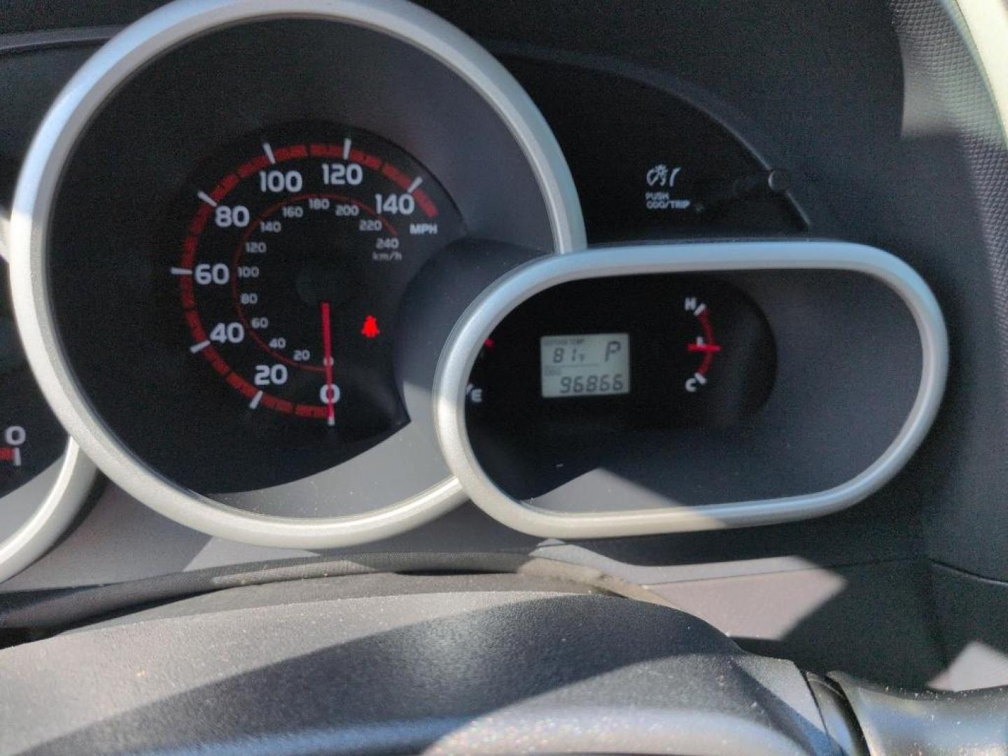 2009 SILVER Pontiac Vibe Base (5Y2SM67089Z) with an 4 Cyl, 2.4L engine, Automatic transmission, located at 10890 W. Colfax Ave., Lakewood, CO, 80215, (303) 274-7692, 39.739914, -105.120132 - Photo#12