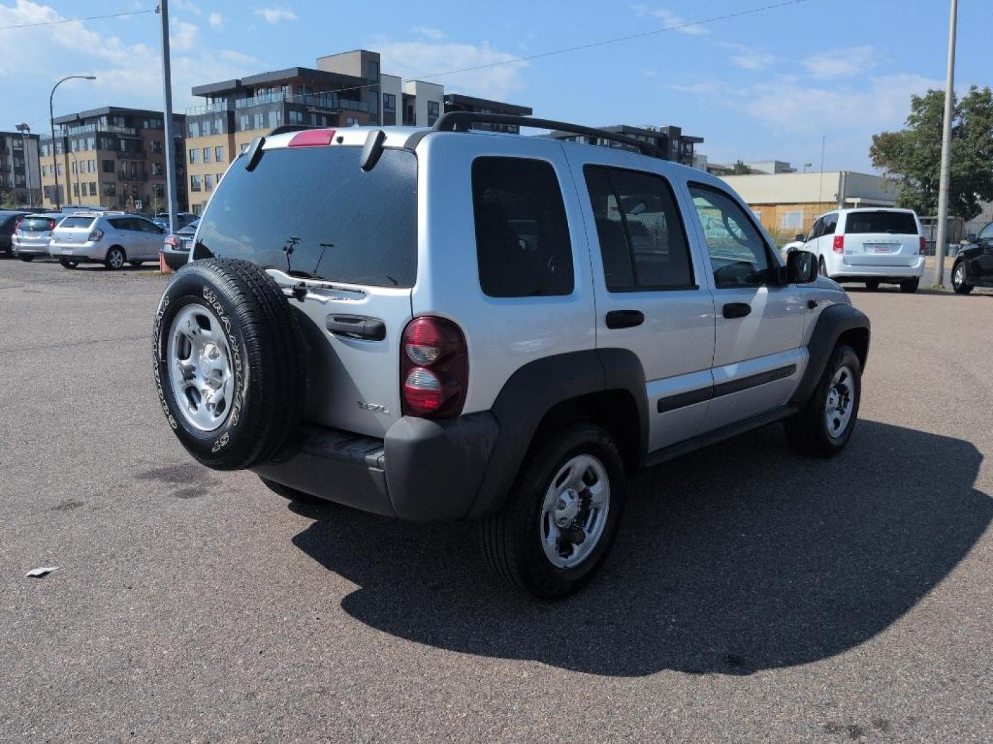 2007 SILVER Jeep Liberty Sport (1J4GL48K37W) with an V6, 3.7L (225 CID) engine, Automatic transmission, located at 10890 W. Colfax Ave., Lakewood, CO, 80215, (303) 274-7692, 39.739914, -105.120132 - Photo#4