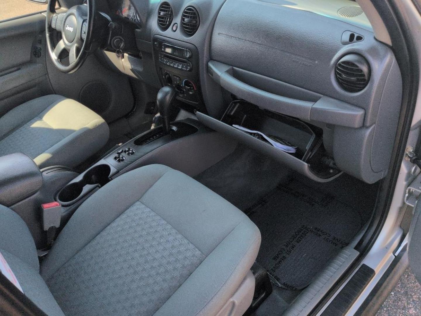 2007 SILVER Jeep Liberty Sport (1J4GL48K37W) with an V6, 3.7L (225 CID) engine, Automatic transmission, located at 10890 W. Colfax Ave., Lakewood, CO, 80215, (303) 274-7692, 39.739914, -105.120132 - Photo#19