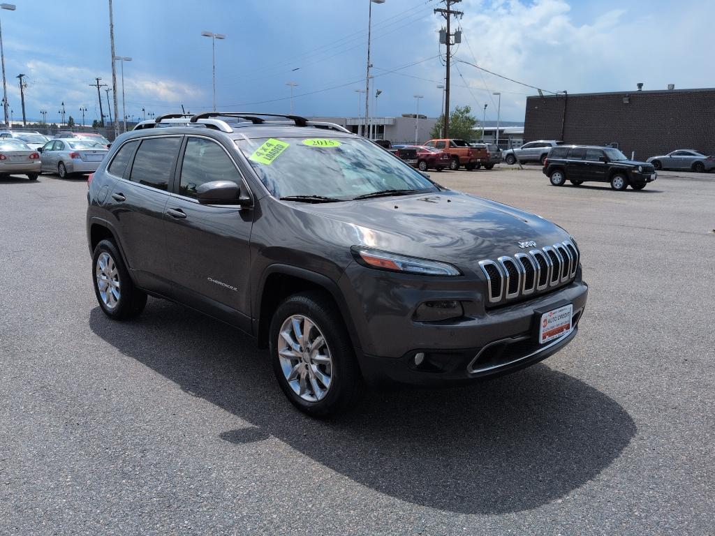 2015 GRAY Jeep Cherokee Limited (1C4PJMDS6FW) with an V6, 3.2L engine, Automatic transmission, located at 10890 W. Colfax Ave., Lakewood, CO, 80215, (303) 274-7692, 39.739914, -105.120132 - Photo#2