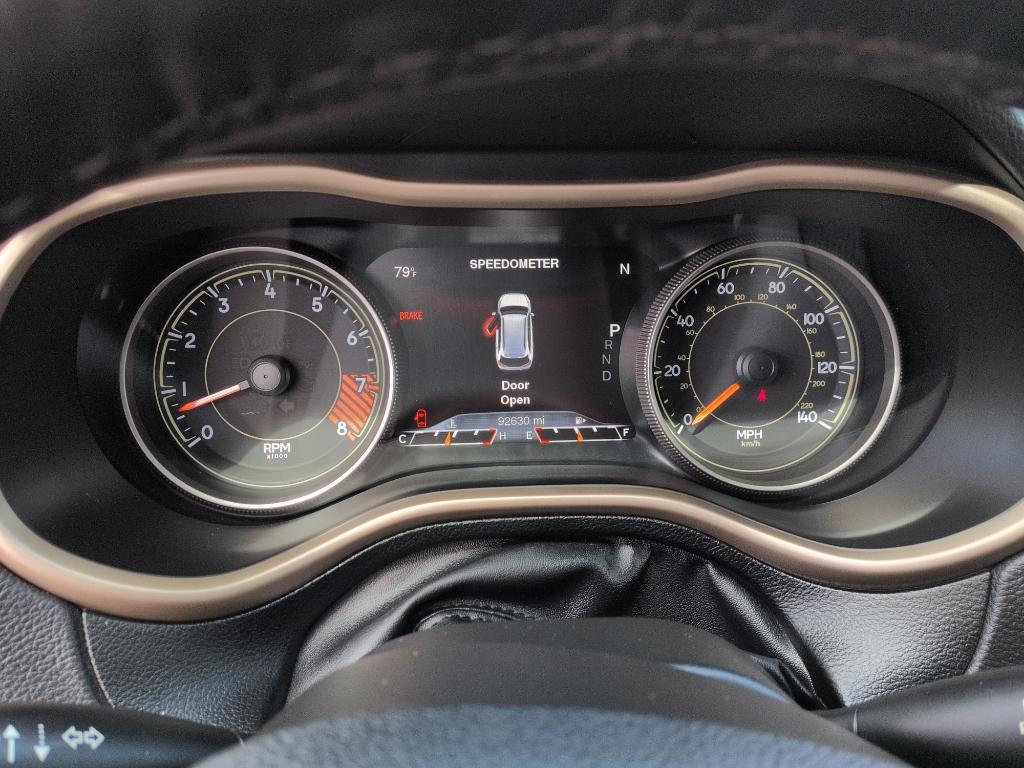 2015 GRAY Jeep Cherokee Limited (1C4PJMDS6FW) with an V6, 3.2L engine, Automatic transmission, located at 10890 W. Colfax Ave., Lakewood, CO, 80215, (303) 274-7692, 39.739914, -105.120132 - Photo#11