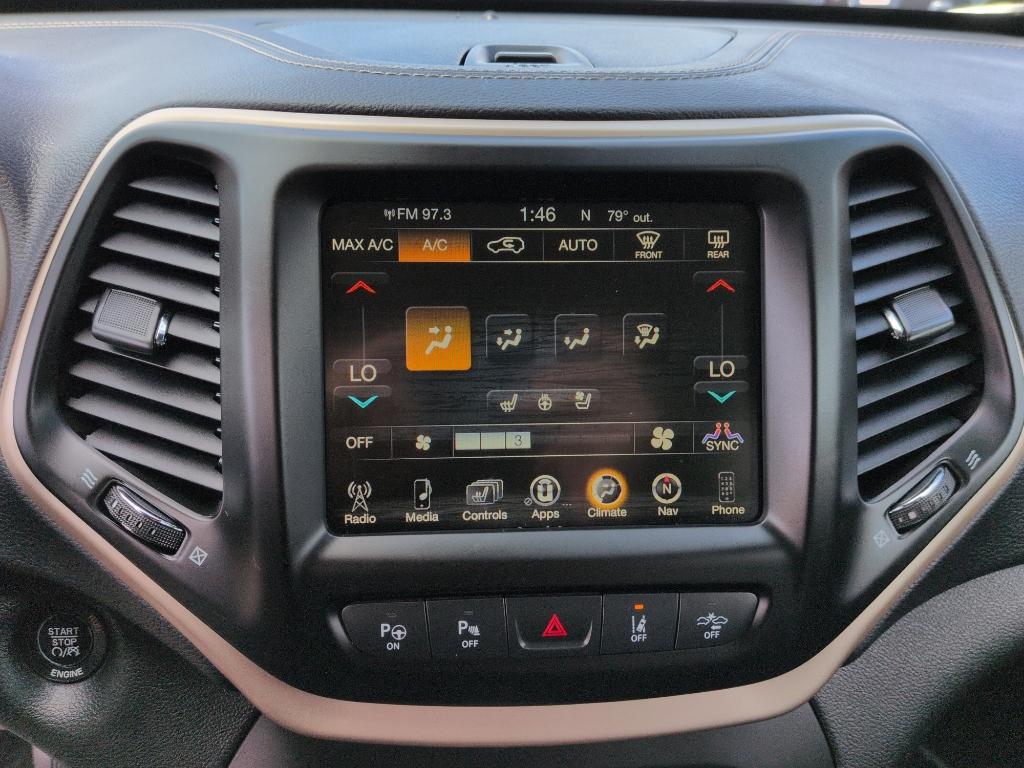 2015 GRAY Jeep Cherokee Limited (1C4PJMDS6FW) with an V6, 3.2L engine, Automatic transmission, located at 10890 W. Colfax Ave., Lakewood, CO, 80215, (303) 274-7692, 39.739914, -105.120132 - Photo#12