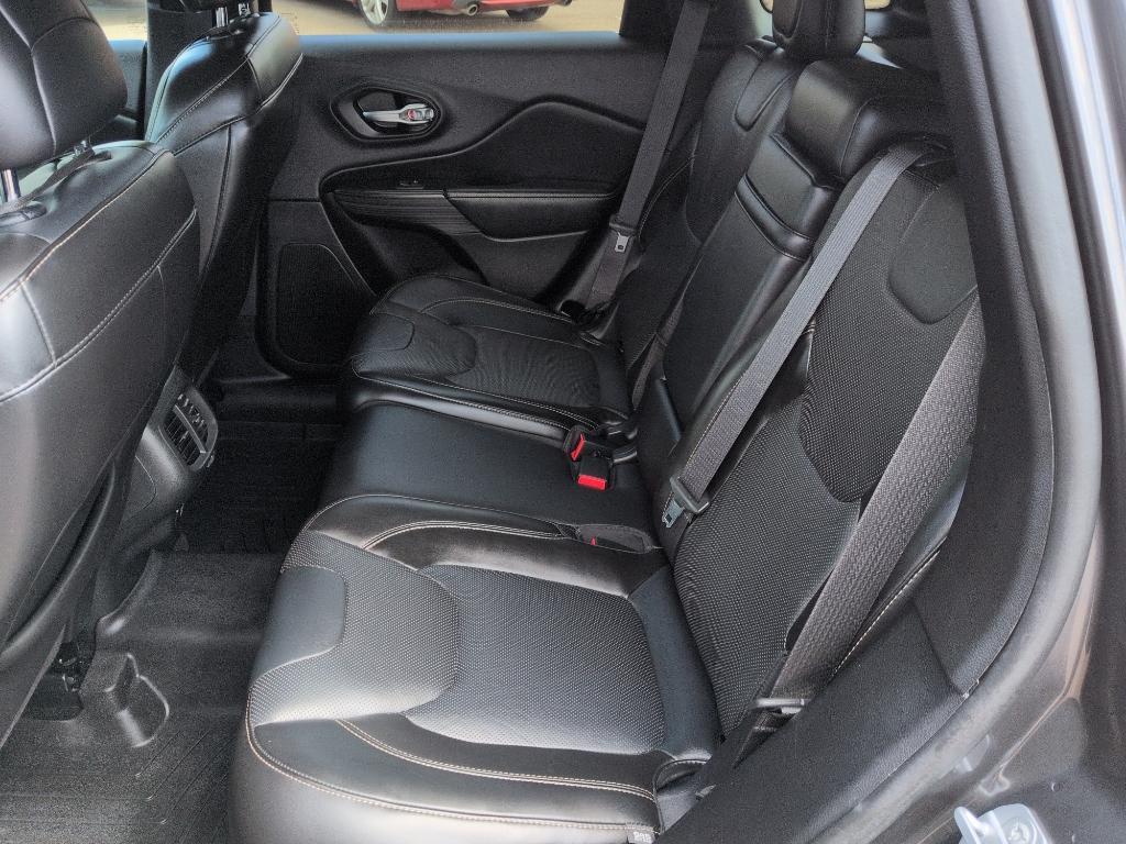 2015 GRAY Jeep Cherokee Limited (1C4PJMDS6FW) with an V6, 3.2L engine, Automatic transmission, located at 10890 W. Colfax Ave., Lakewood, CO, 80215, (303) 274-7692, 39.739914, -105.120132 - Photo#16