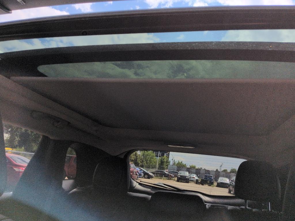 2015 GRAY Jeep Cherokee Limited (1C4PJMDS6FW) with an V6, 3.2L engine, Automatic transmission, located at 10890 W. Colfax Ave., Lakewood, CO, 80215, (303) 274-7692, 39.739914, -105.120132 - Photo#26