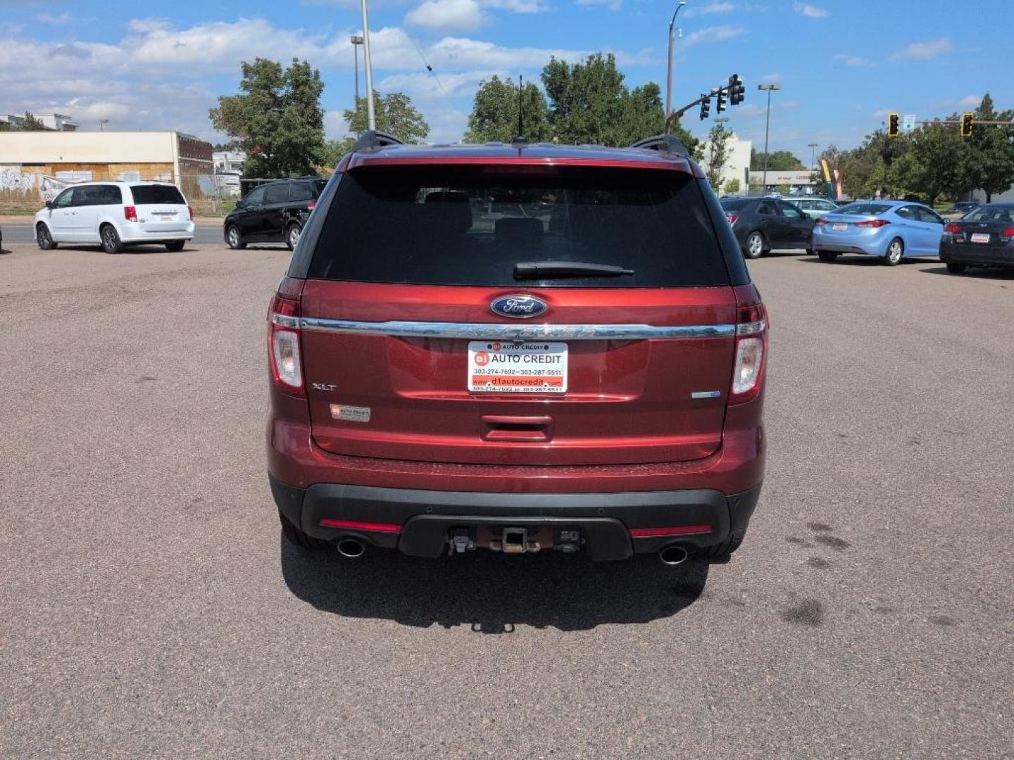 2014 RED Ford Explorer XLT (1FM5K8D86EG) with an V6, 3.5L engine, Automatic transmission, located at 10890 W. Colfax Ave., Lakewood, CO, 80215, (303) 274-7692, 39.739914, -105.120132 - Photo#5