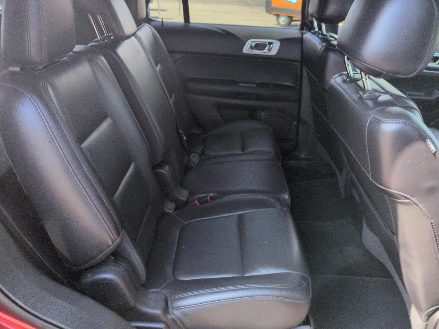 2014 RED Ford Explorer XLT (1FM5K8D86EG) with an V6, 3.5L engine, Automatic transmission, located at 10890 W. Colfax Ave., Lakewood, CO, 80215, (303) 274-7692, 39.739914, -105.120132 - Photo#20