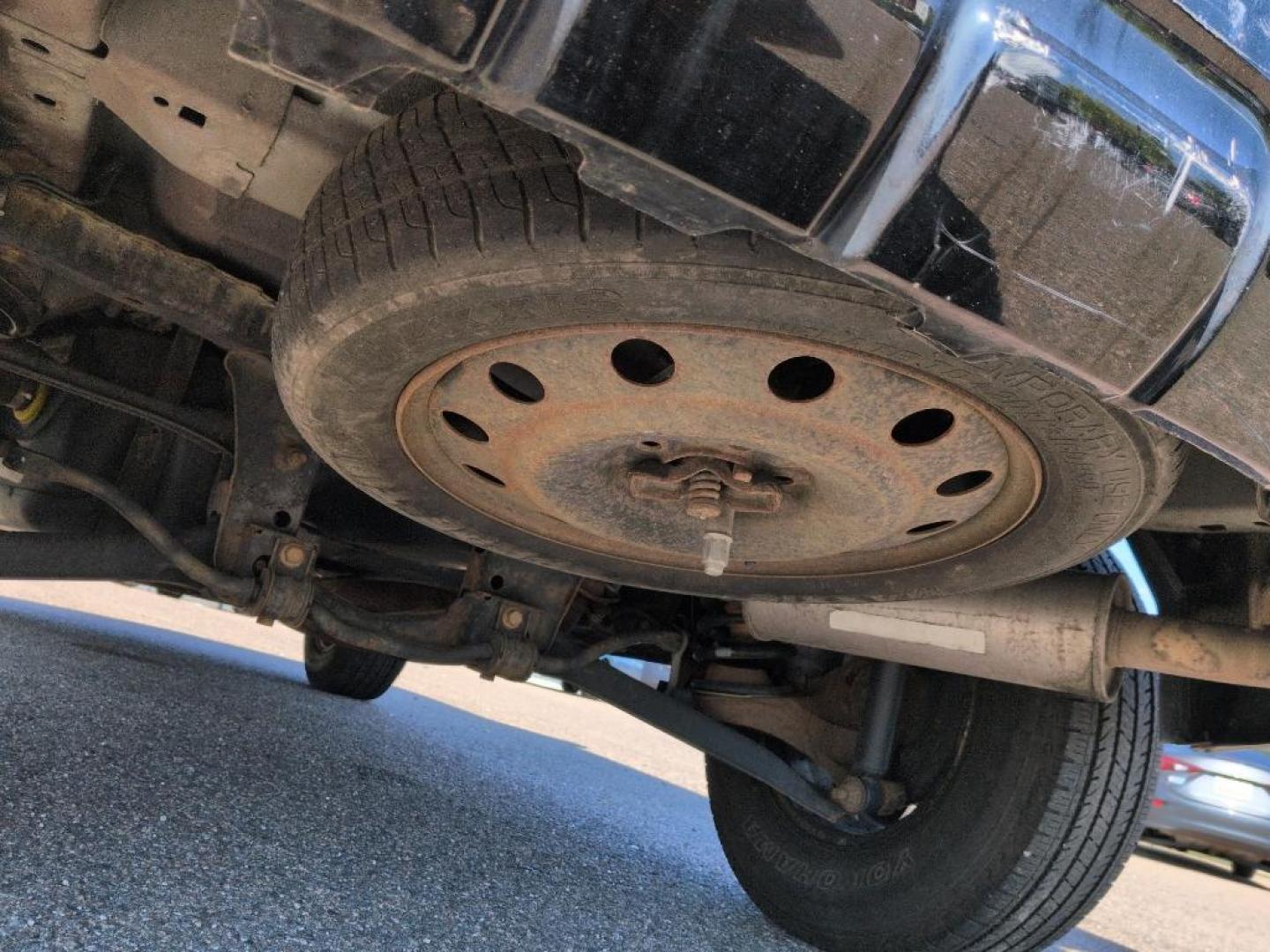 2012 BLACK Ford Escape XLT (1FMCU0D76CK) with an 4 Cyl, 2.5L engine, Automatic transmission, located at 10890 W. Colfax Ave., Lakewood, CO, 80215, (303) 274-7692, 39.739914, -105.120132 - Photo#23