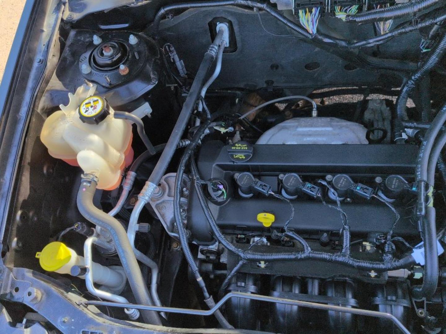 2012 BLACK Ford Escape XLT (1FMCU0D76CK) with an 4 Cyl, 2.5L engine, Automatic transmission, located at 10890 W. Colfax Ave., Lakewood, CO, 80215, (303) 274-7692, 39.739914, -105.120132 - Photo#24