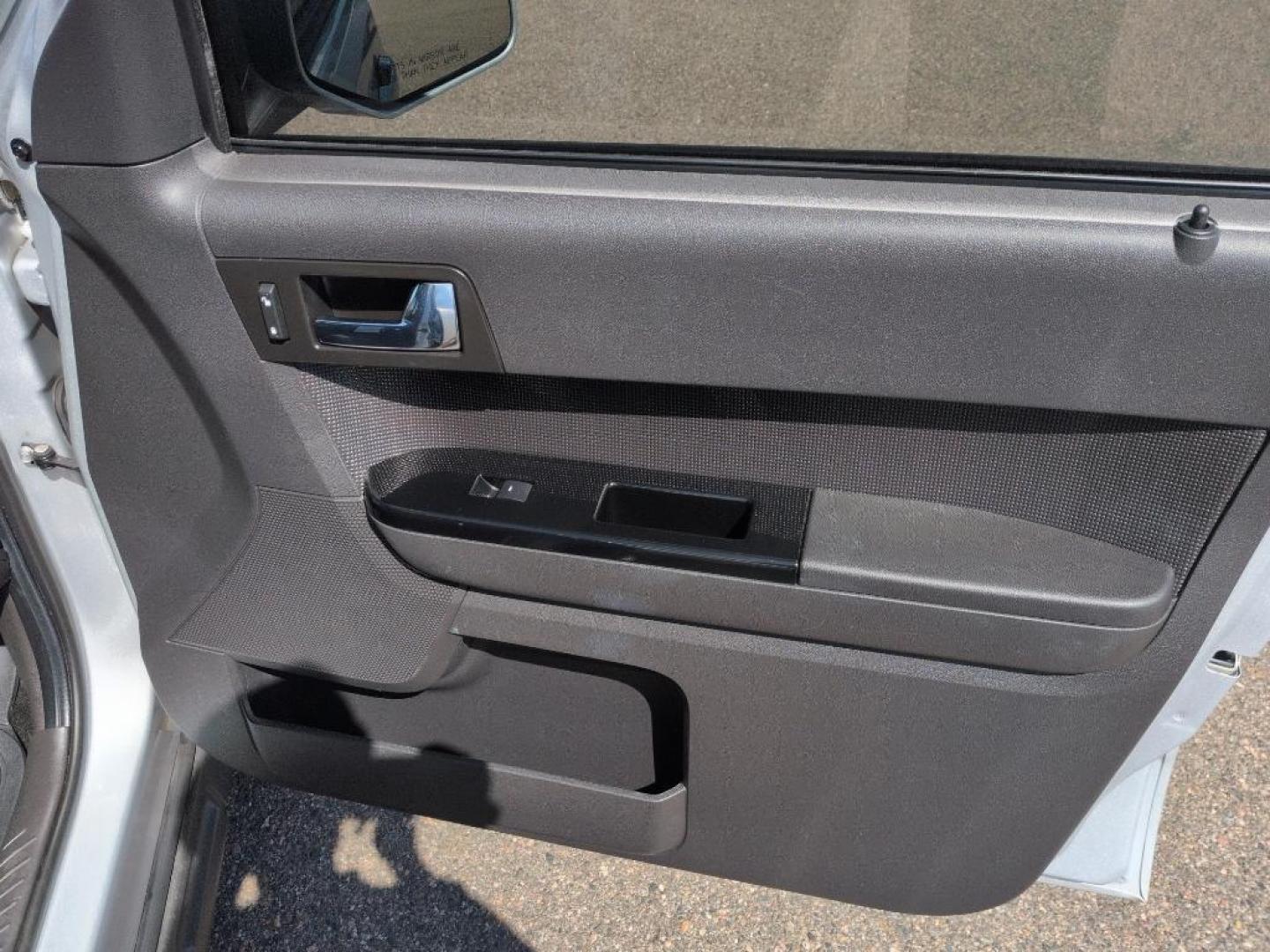 2012 SILVER Ford Escape Limited (1FMCU9EG0CK) with an V6, 3.0L engine, Automatic transmission, located at 10890 W. Colfax Ave., Lakewood, CO, 80215, (303) 274-7692, 39.739914, -105.120132 - Photo#21