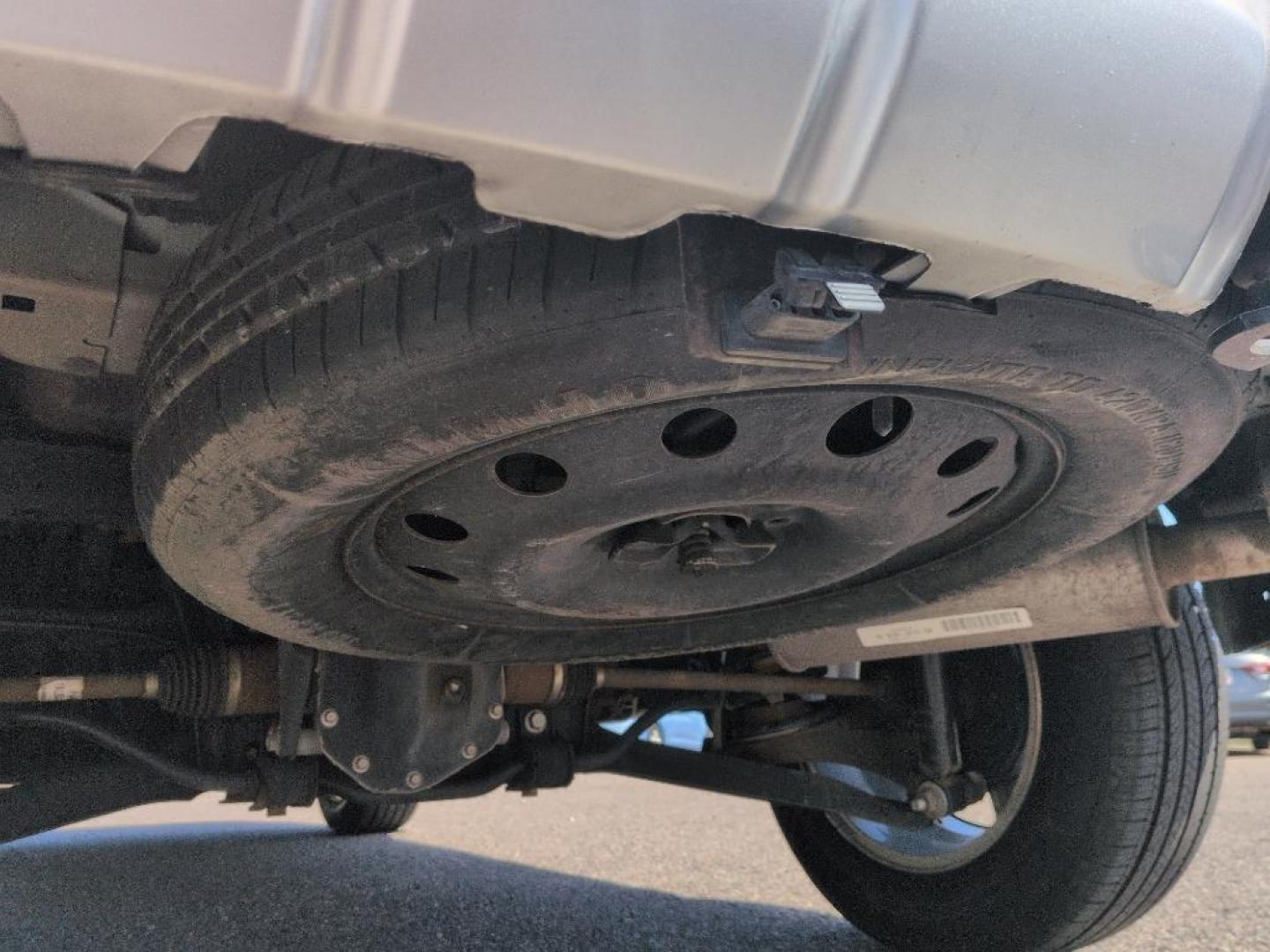 2012 SILVER Ford Escape Limited (1FMCU9EG0CK) with an V6, 3.0L engine, Automatic transmission, located at 10890 W. Colfax Ave., Lakewood, CO, 80215, (303) 274-7692, 39.739914, -105.120132 - Photo#24