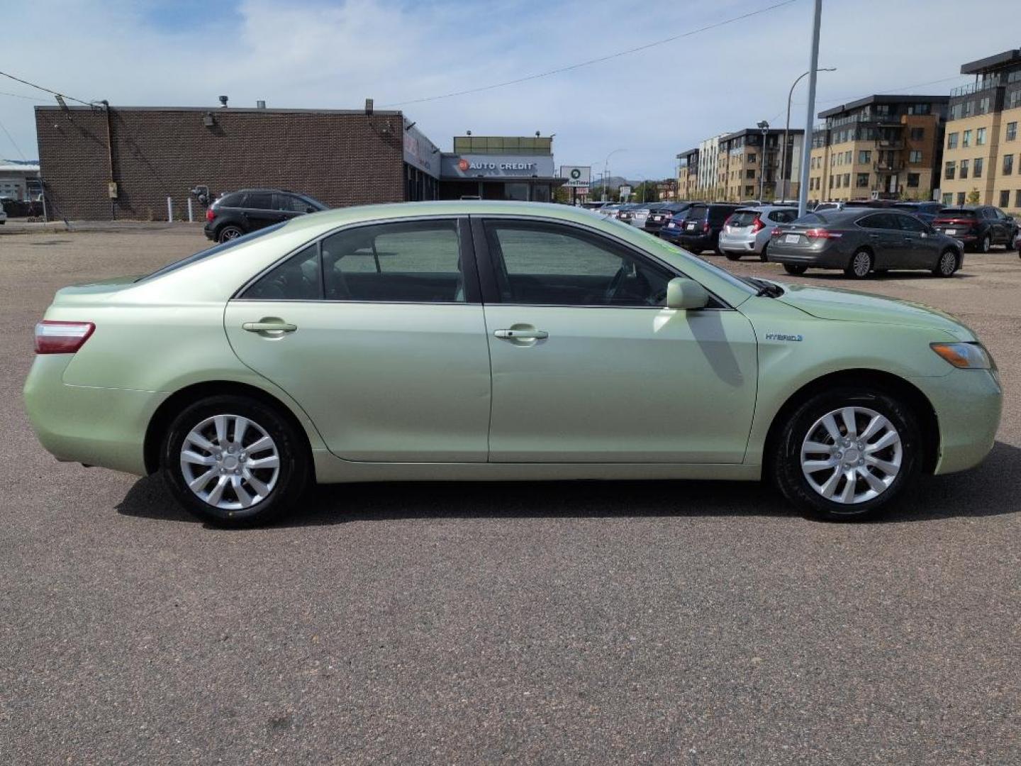 2009 GREEN Toyota Camry Hybrid (4T1BB46K99U) with an 4 Cyl, 2.4L engine, Automatic transmission, located at 10890 W. Colfax Ave., Lakewood, CO, 80215, (303) 274-7692, 39.739914, -105.120132 - Photo#3