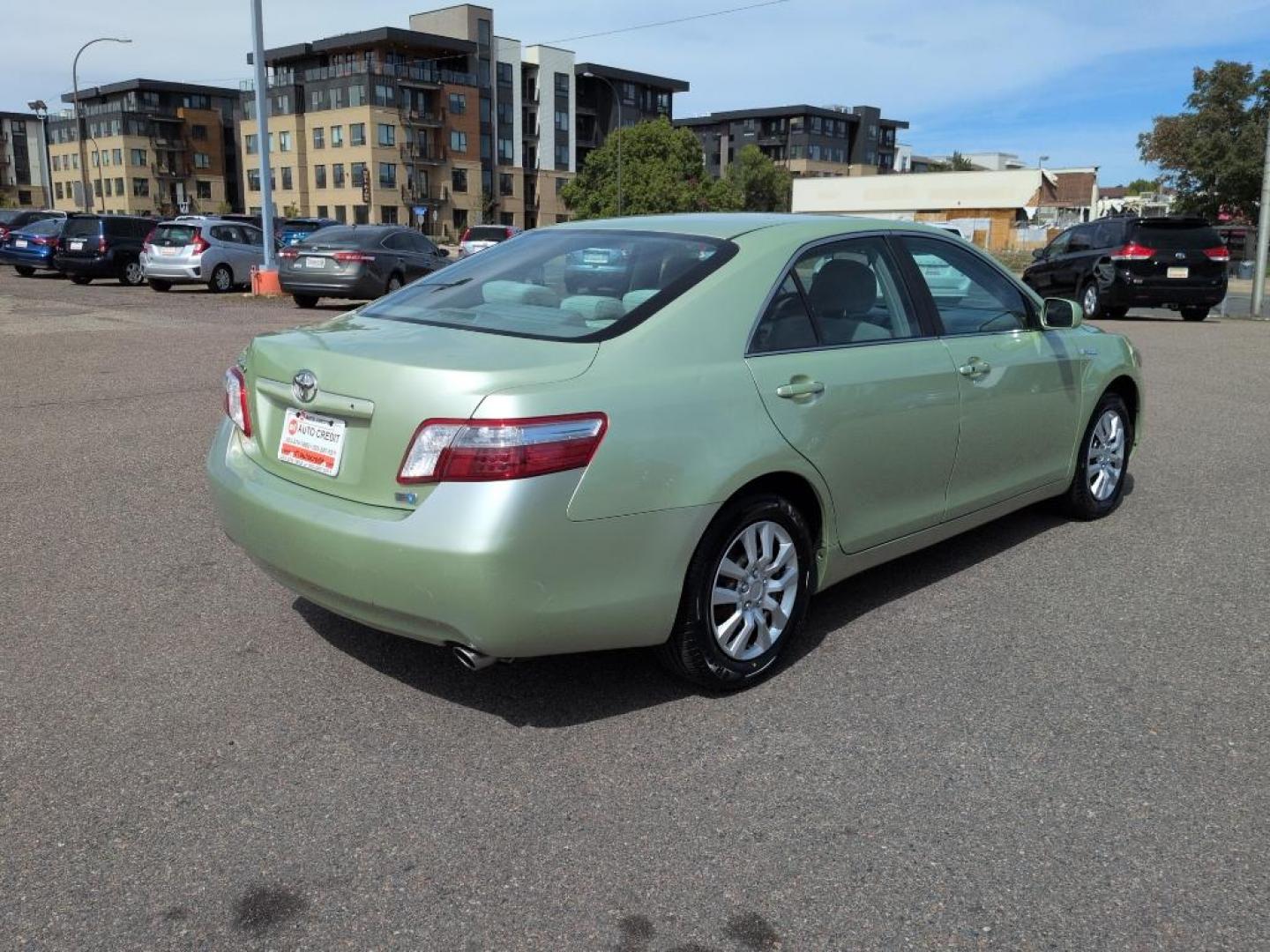2009 GREEN Toyota Camry Hybrid (4T1BB46K99U) with an 4 Cyl, 2.4L engine, Automatic transmission, located at 10890 W. Colfax Ave., Lakewood, CO, 80215, (303) 274-7692, 39.739914, -105.120132 - Photo#4