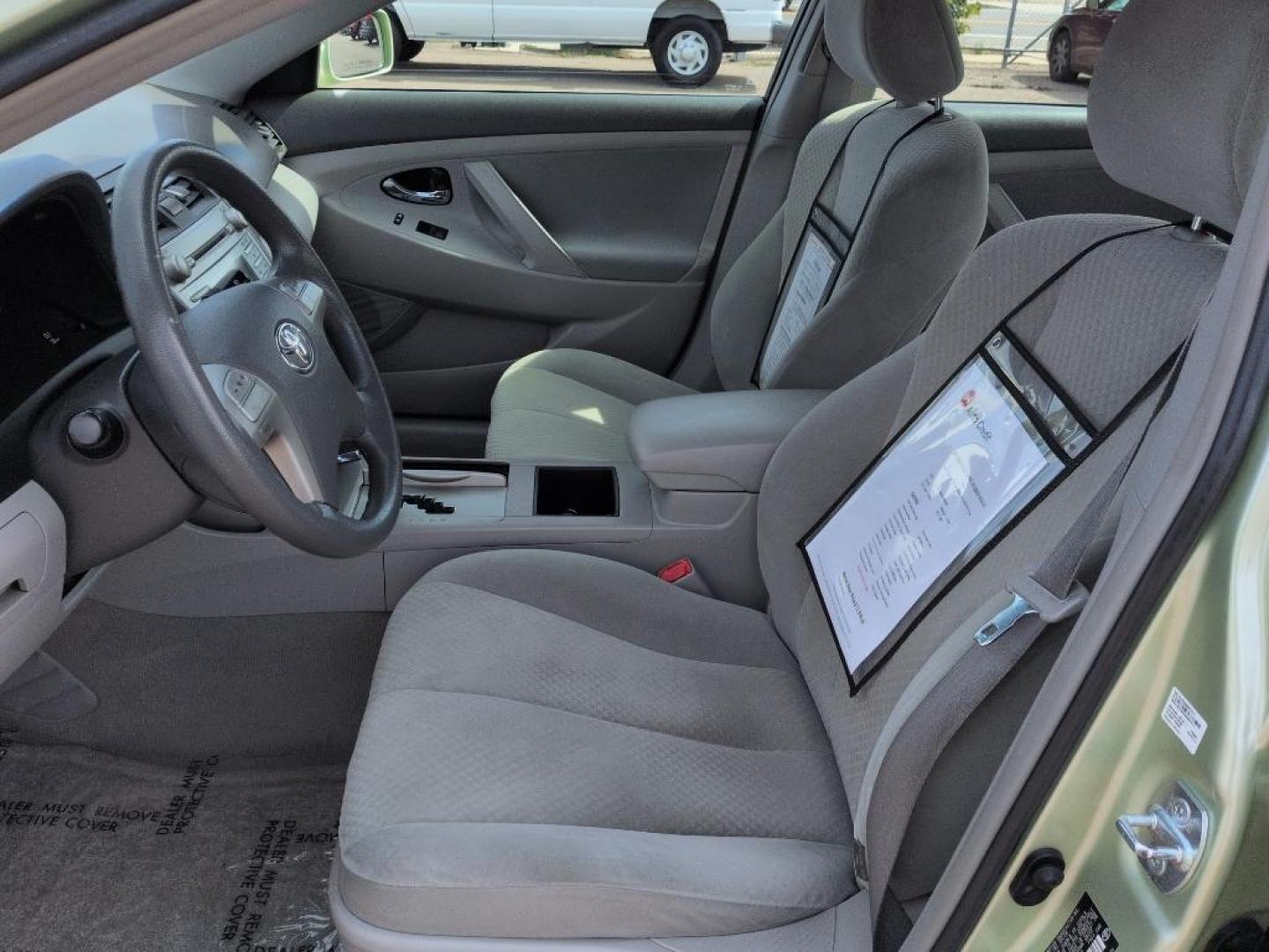 2009 GREEN Toyota Camry Hybrid (4T1BB46K99U) with an 4 Cyl, 2.4L engine, Automatic transmission, located at 10890 W. Colfax Ave., Lakewood, CO, 80215, (303) 274-7692, 39.739914, -105.120132 - Photo#9