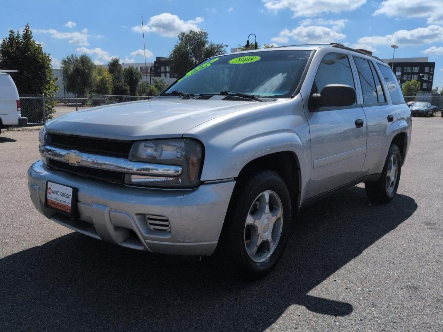 2008 SILVER Chevrolet TrailBlazer LT2 4WD (1GNDT13S882) with an 6 Cyl, 4.2L engine, Automatic transmission, located at 10890 W. Colfax Ave., Lakewood, CO, 80215, (303) 274-7692, 39.739914, -105.120132 - Photo#0