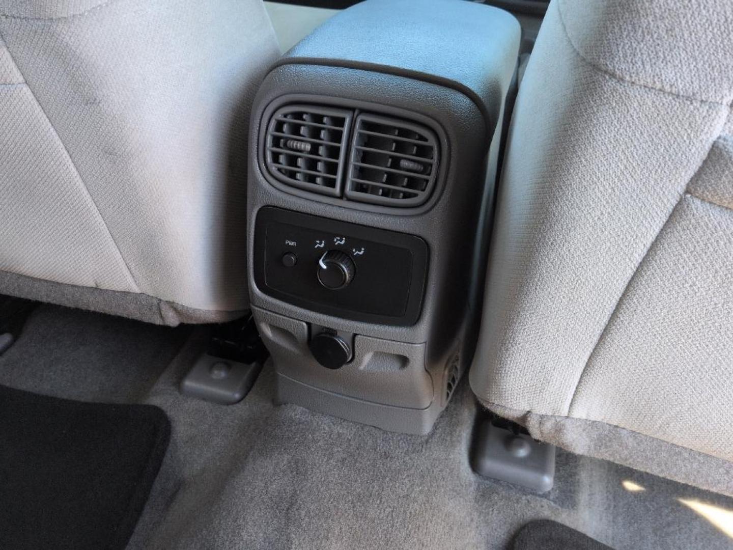 2008 SILVER Chevrolet TrailBlazer LT2 4WD (1GNDT13S882) with an 6 Cyl, 4.2L engine, Automatic transmission, located at 10890 W. Colfax Ave., Lakewood, CO, 80215, (303) 274-7692, 39.739914, -105.120132 - Photo#19