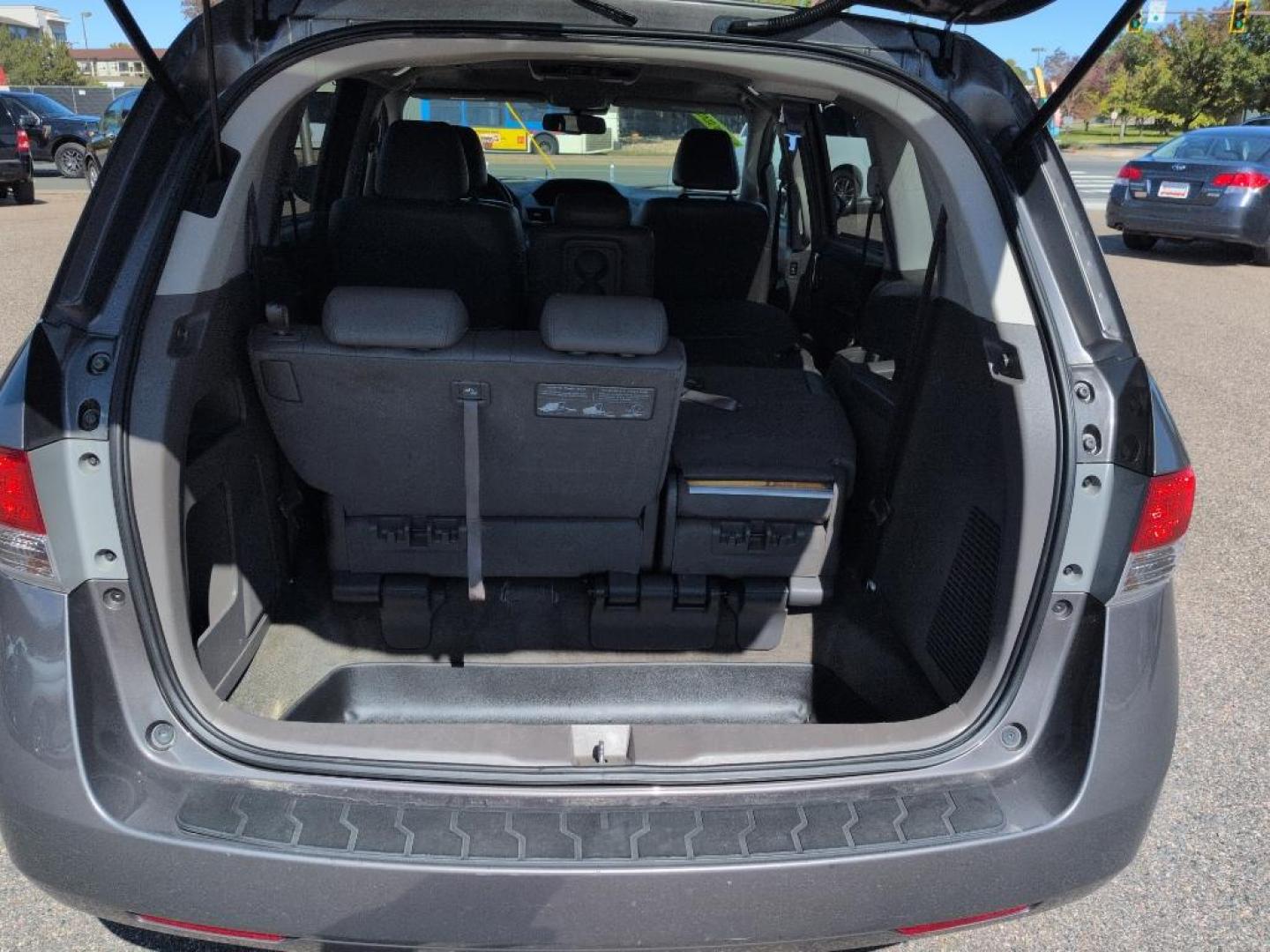 2014 GRAY Honda Odyssey EX-L (5FNRL5H65EB) with an V6, 3.5L engine, Automatic transmission, located at 10890 W. Colfax Ave., Lakewood, CO, 80215, (303) 274-7692, 39.739914, -105.120132 - Photo#20