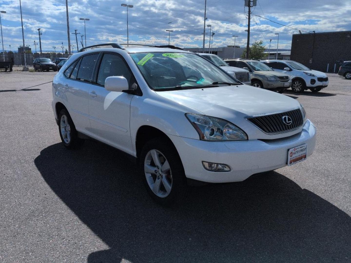2004 WHITE Lexus RX 330 Base (JTJHA31U540) with an V6, 3.3L engine, Automatic transmission, located at 10890 W. Colfax Ave., Lakewood, CO, 80215, (303) 274-7692, 39.739914, -105.120132 - Photo#2