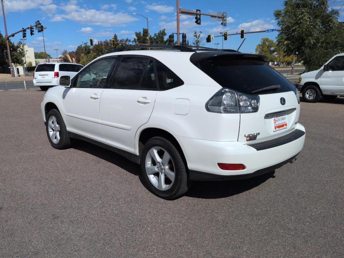 2004 WHITE Lexus RX 330 Base (JTJHA31U540) with an V6, 3.3L engine, Automatic transmission, located at 10890 W. Colfax Ave., Lakewood, CO, 80215, (303) 274-7692, 39.739914, -105.120132 - Photo#6