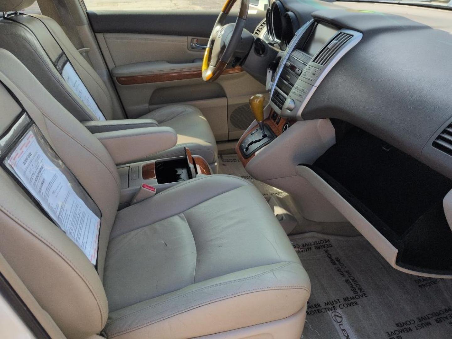 2004 WHITE Lexus RX 330 Base (JTJHA31U540) with an V6, 3.3L engine, Automatic transmission, located at 10890 W. Colfax Ave., Lakewood, CO, 80215, (303) 274-7692, 39.739914, -105.120132 - Photo#18