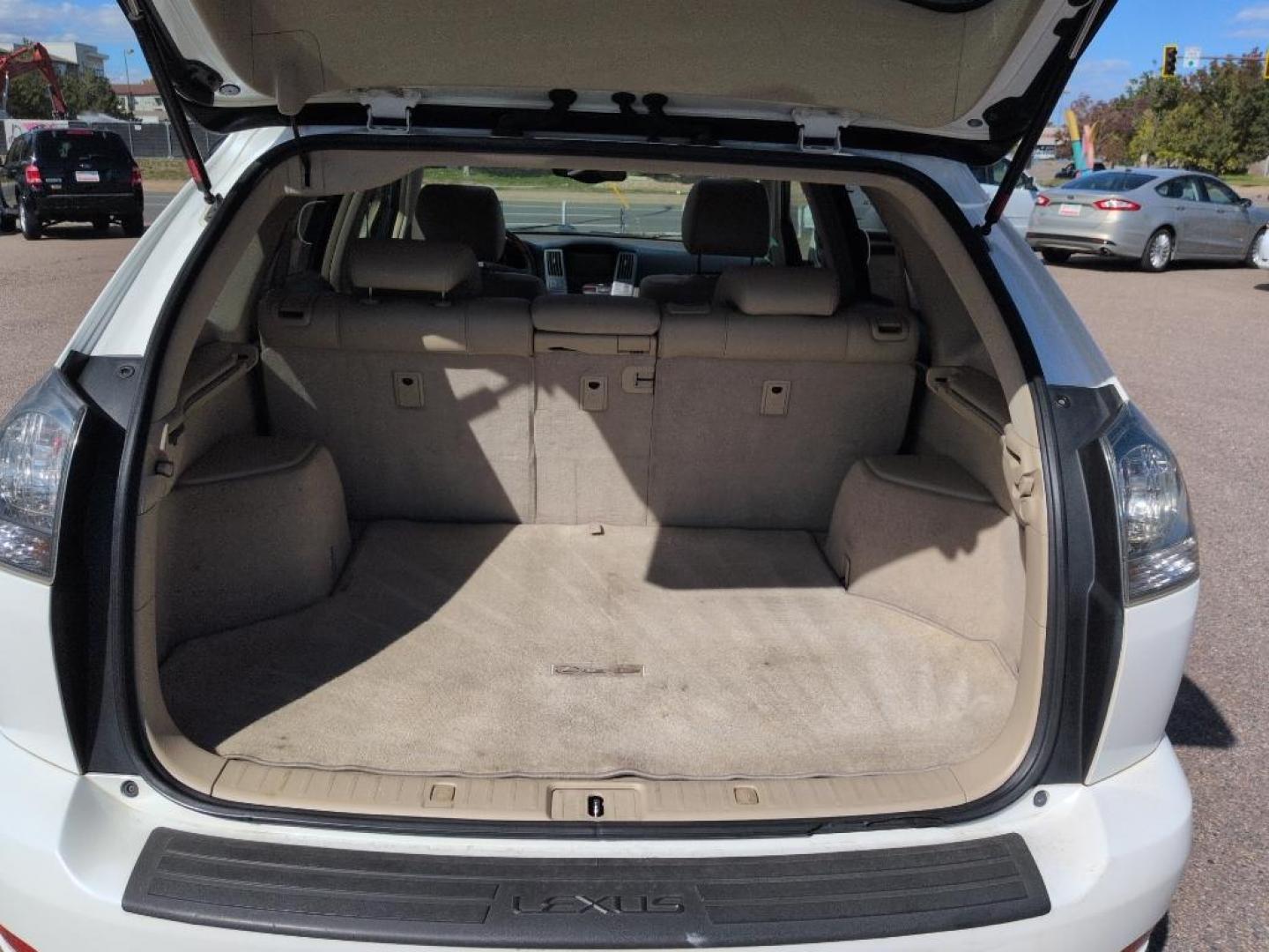 2004 WHITE Lexus RX 330 Base (JTJHA31U540) with an V6, 3.3L engine, Automatic transmission, located at 10890 W. Colfax Ave., Lakewood, CO, 80215, (303) 274-7692, 39.739914, -105.120132 - Photo#23