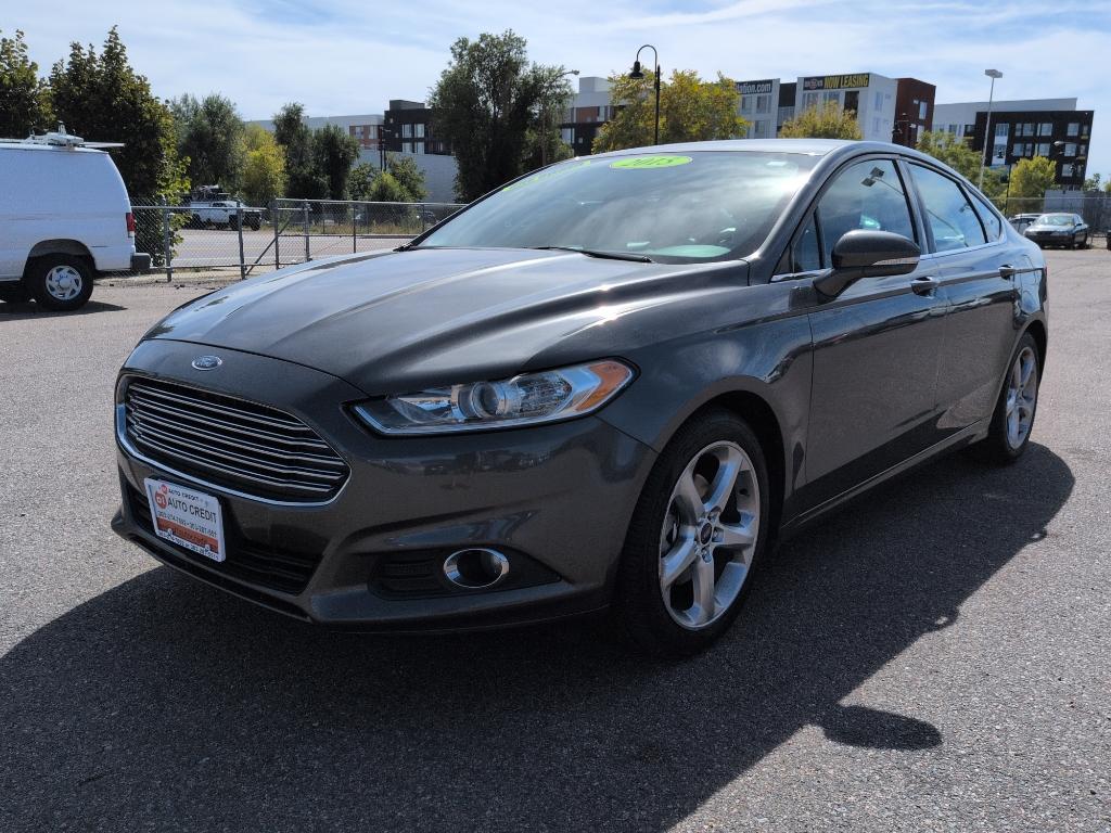 photo of 2015 Ford Fusion SE