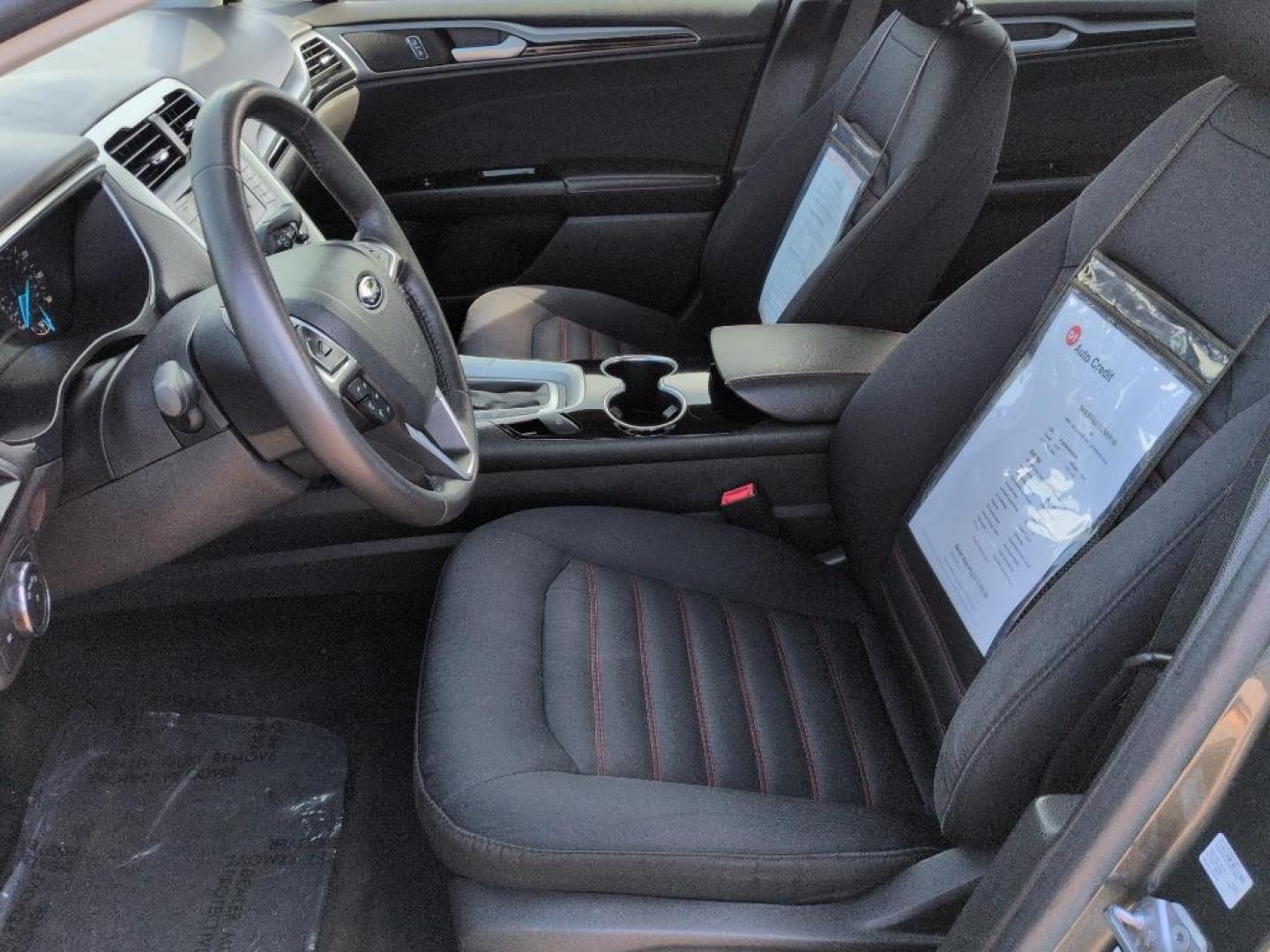 2015 GRAY Ford Fusion SE (1FA6P0H78F5) with an 4 Cyl, 2.5L engine, Automatic transmission, located at 10890 W. Colfax Ave., Lakewood, CO, 80215, (303) 274-7692, 39.739914, -105.120132 - Photo#9
