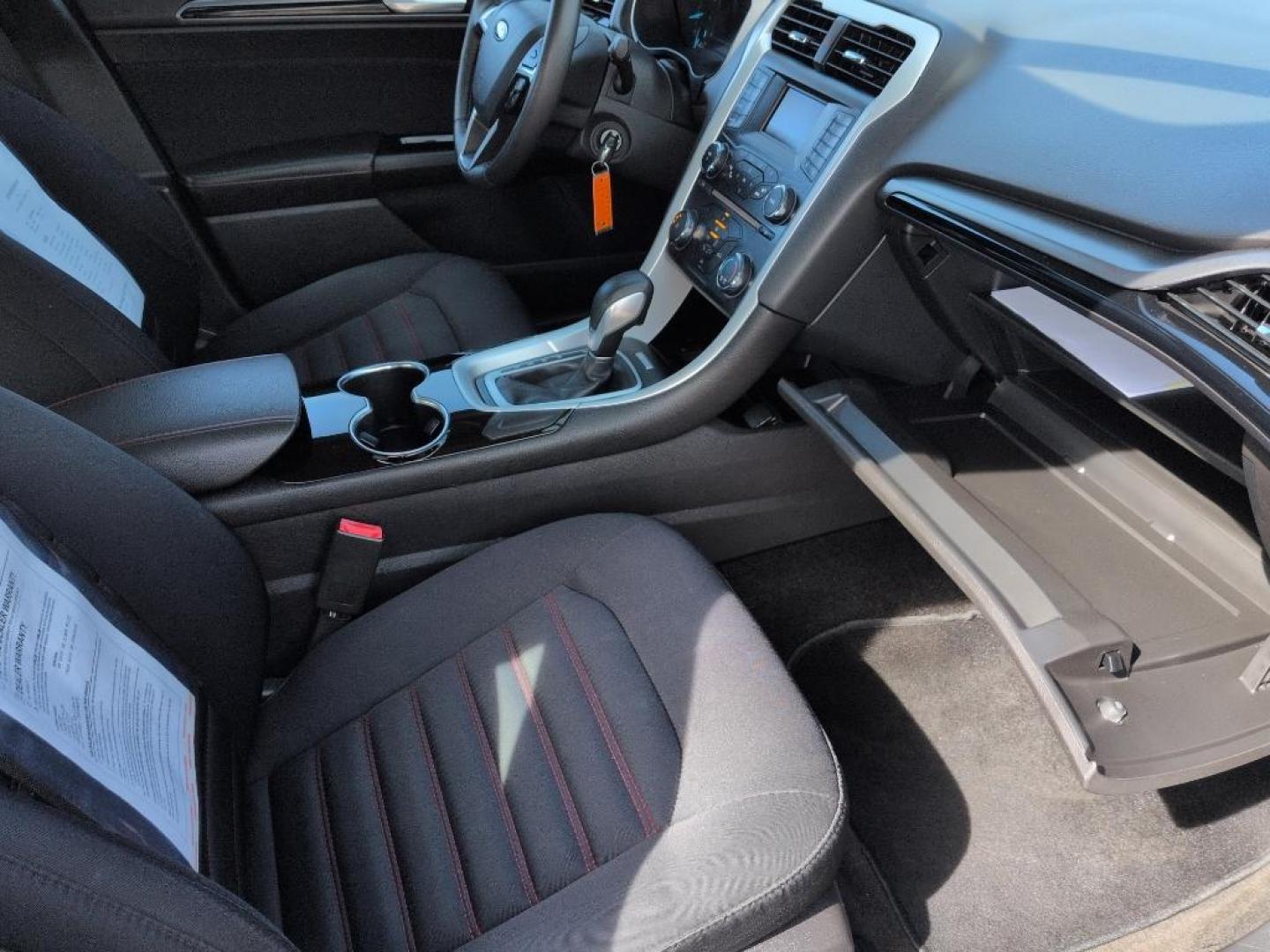 2015 GRAY Ford Fusion SE (1FA6P0H78F5) with an 4 Cyl, 2.5L engine, Automatic transmission, located at 10890 W. Colfax Ave., Lakewood, CO, 80215, (303) 274-7692, 39.739914, -105.120132 - Photo#18