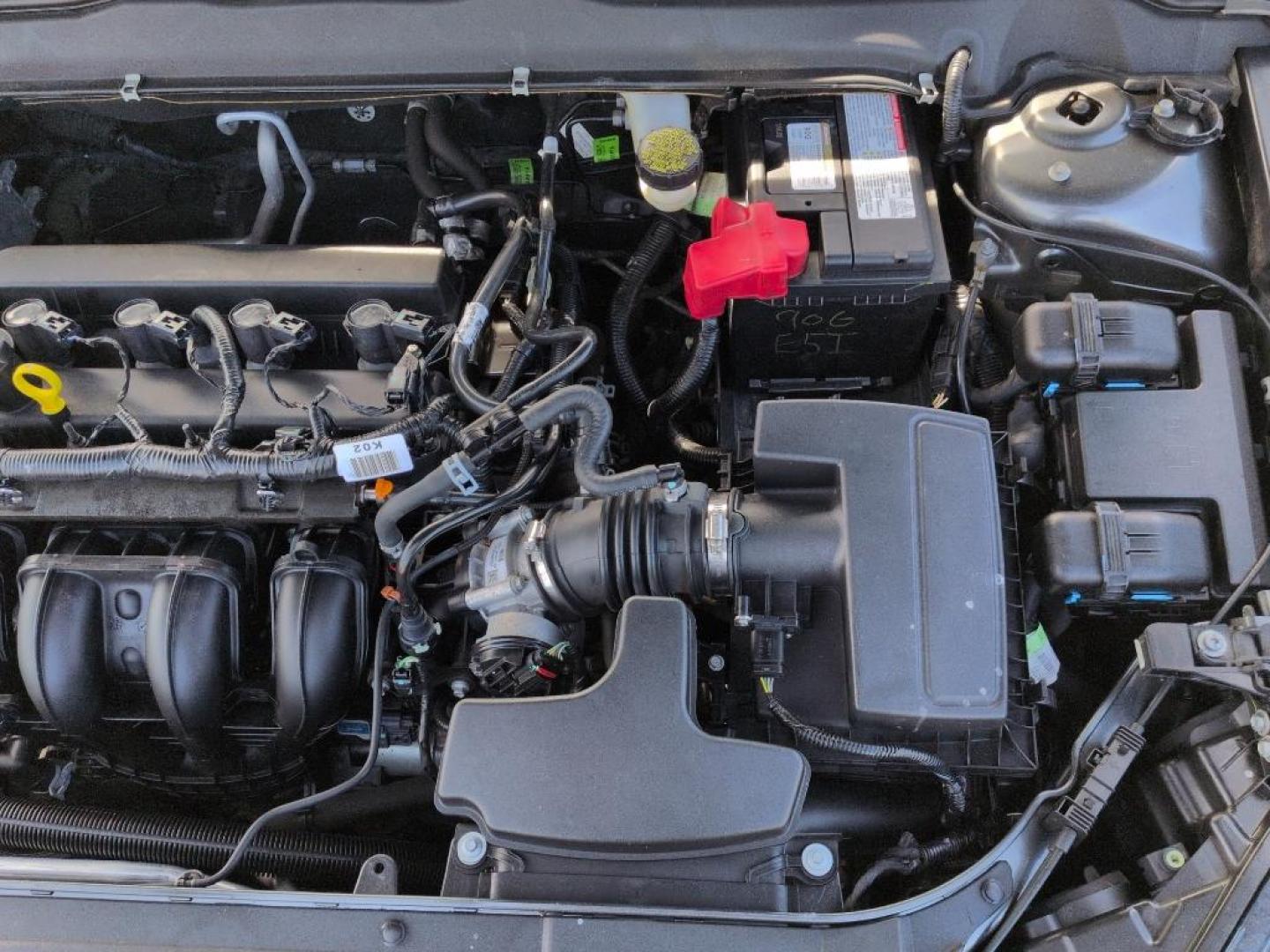2015 GRAY Ford Fusion SE (1FA6P0H78F5) with an 4 Cyl, 2.5L engine, Automatic transmission, located at 10890 W. Colfax Ave., Lakewood, CO, 80215, (303) 274-7692, 39.739914, -105.120132 - Photo#24