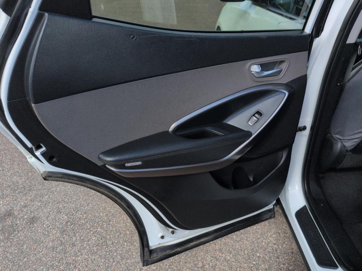 2017 WHITE Hyundai Santa Fe Sport Base (5XYZT3LB8HG) with an 4 Cyl, 2.4L engine, Automatic transmission, located at 10890 W. Colfax Ave., Lakewood, CO, 80215, (303) 274-7692, 39.739914, -105.120132 - Photo#16