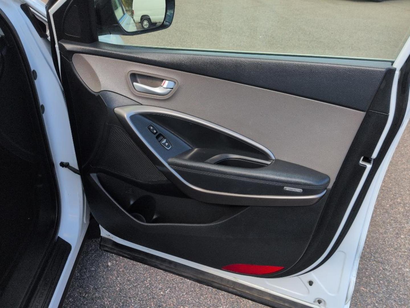 2017 WHITE Hyundai Santa Fe Sport Base (5XYZT3LB8HG) with an 4 Cyl, 2.4L engine, Automatic transmission, located at 10890 W. Colfax Ave., Lakewood, CO, 80215, (303) 274-7692, 39.739914, -105.120132 - Photo#18