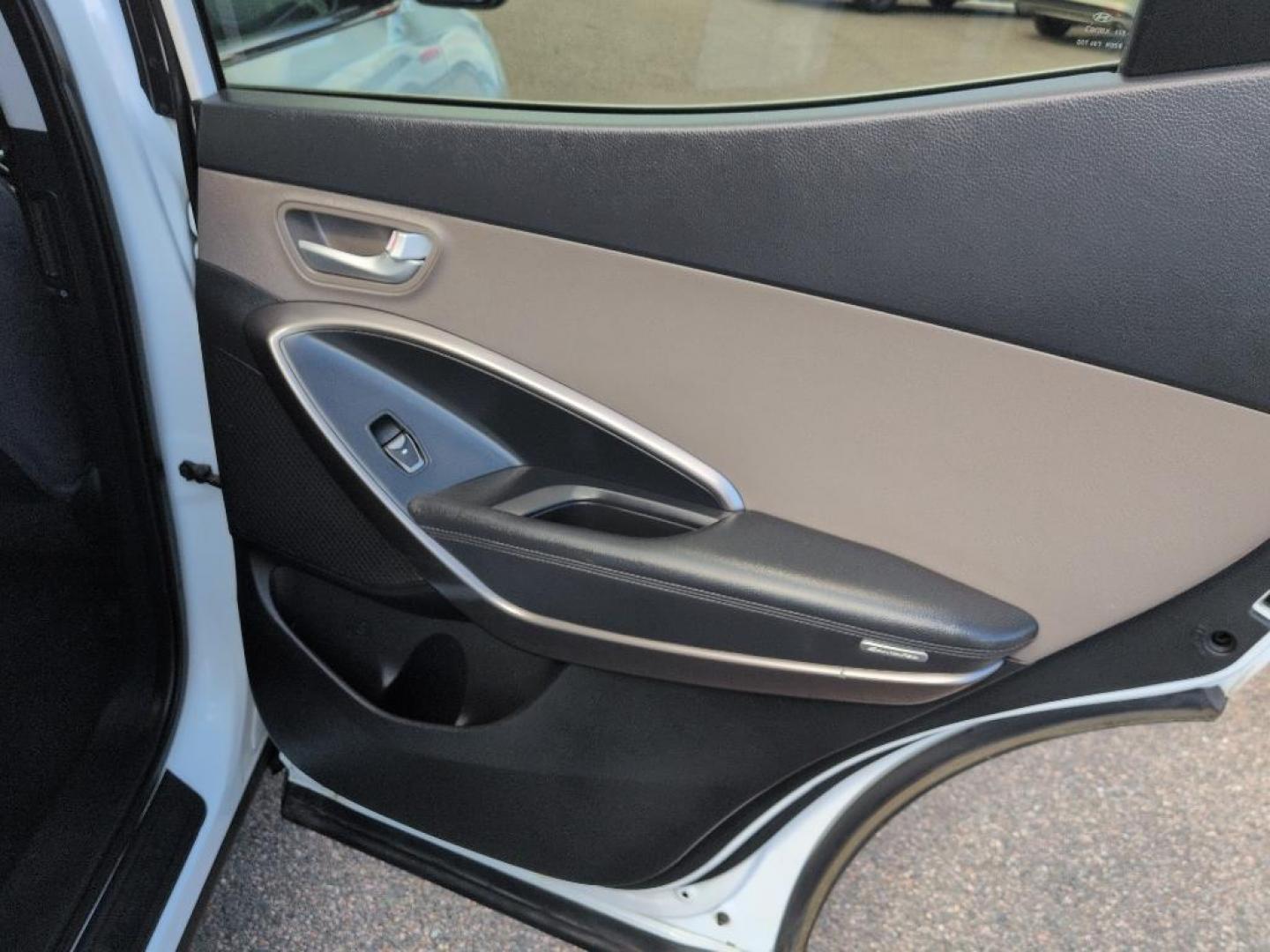 2017 WHITE Hyundai Santa Fe Sport Base (5XYZT3LB8HG) with an 4 Cyl, 2.4L engine, Automatic transmission, located at 10890 W. Colfax Ave., Lakewood, CO, 80215, (303) 274-7692, 39.739914, -105.120132 - Photo#20