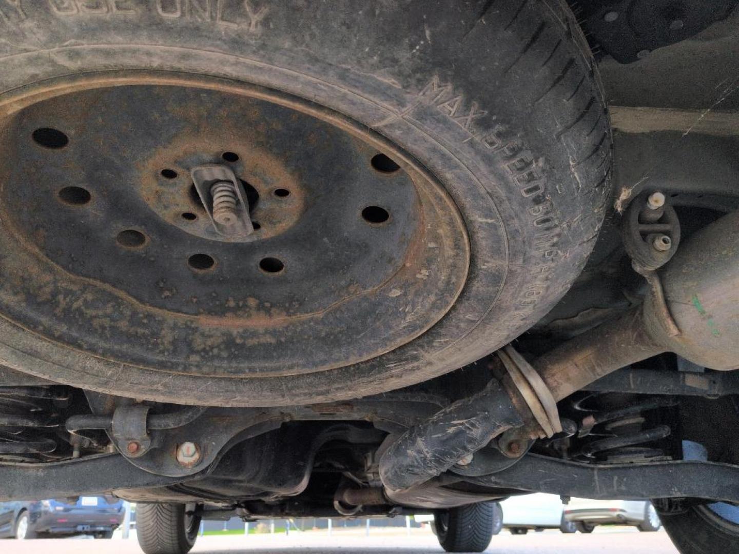 2017 WHITE Hyundai Santa Fe Sport Base (5XYZT3LB8HG) with an 4 Cyl, 2.4L engine, Automatic transmission, located at 10890 W. Colfax Ave., Lakewood, CO, 80215, (303) 274-7692, 39.739914, -105.120132 - Photo#24