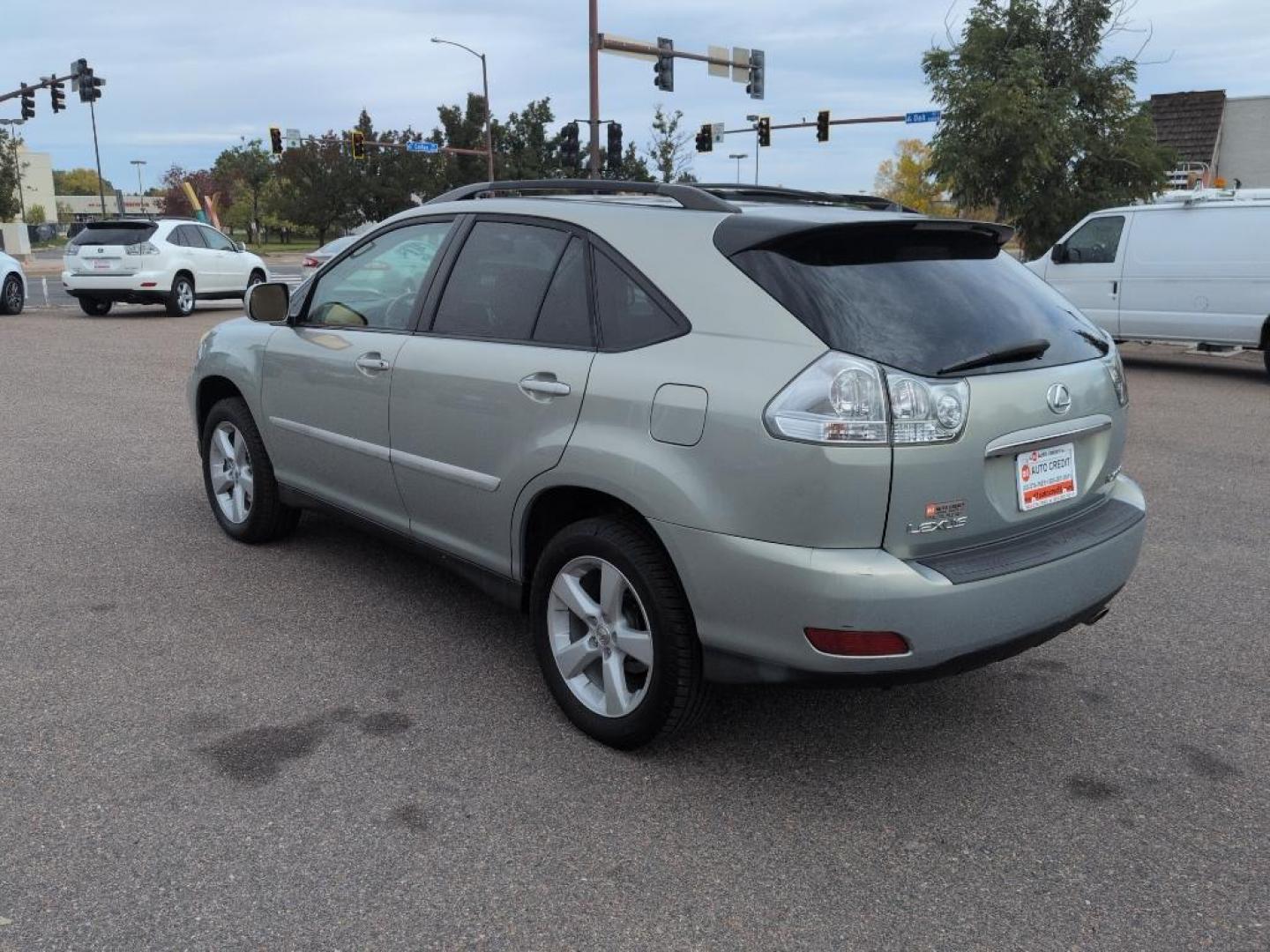 2005 SILVER Lexus RX 330 Base (2T2HA31U35C) with an V6, 3.3L engine, Automatic transmission, located at 10890 W. Colfax Ave., Lakewood, CO, 80215, (303) 274-7692, 39.739914, -105.120132 - Photo#6