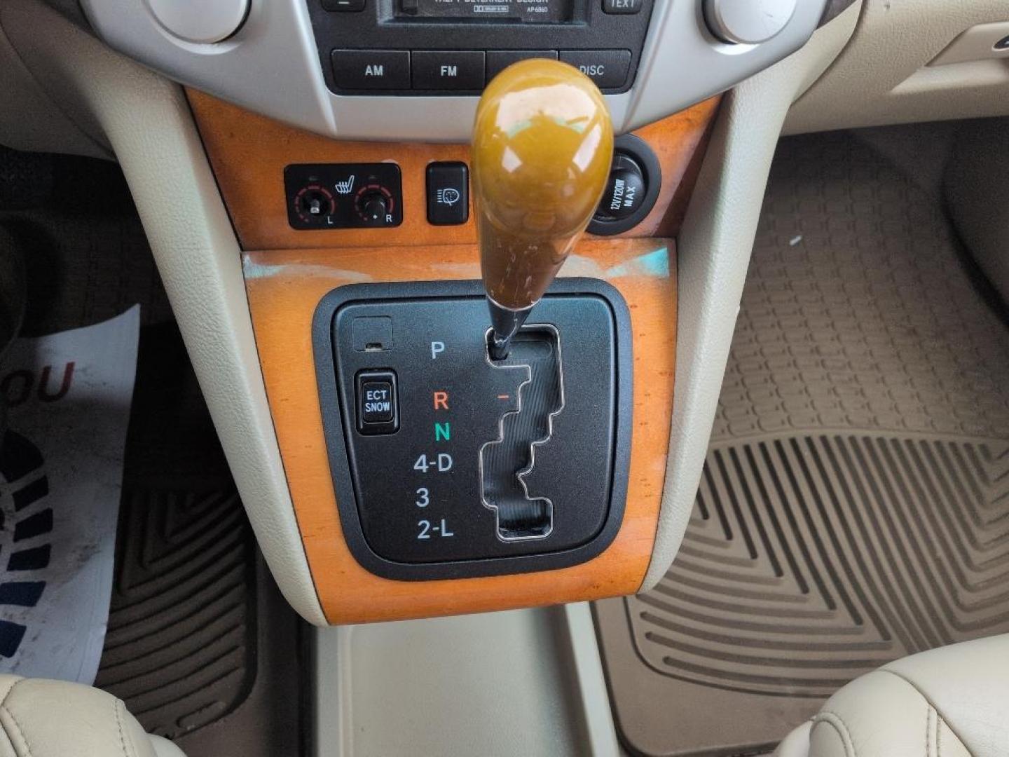 2005 SILVER Lexus RX 330 Base (2T2HA31U35C) with an V6, 3.3L engine, Automatic transmission, located at 10890 W. Colfax Ave., Lakewood, CO, 80215, (303) 274-7692, 39.739914, -105.120132 - Photo#13