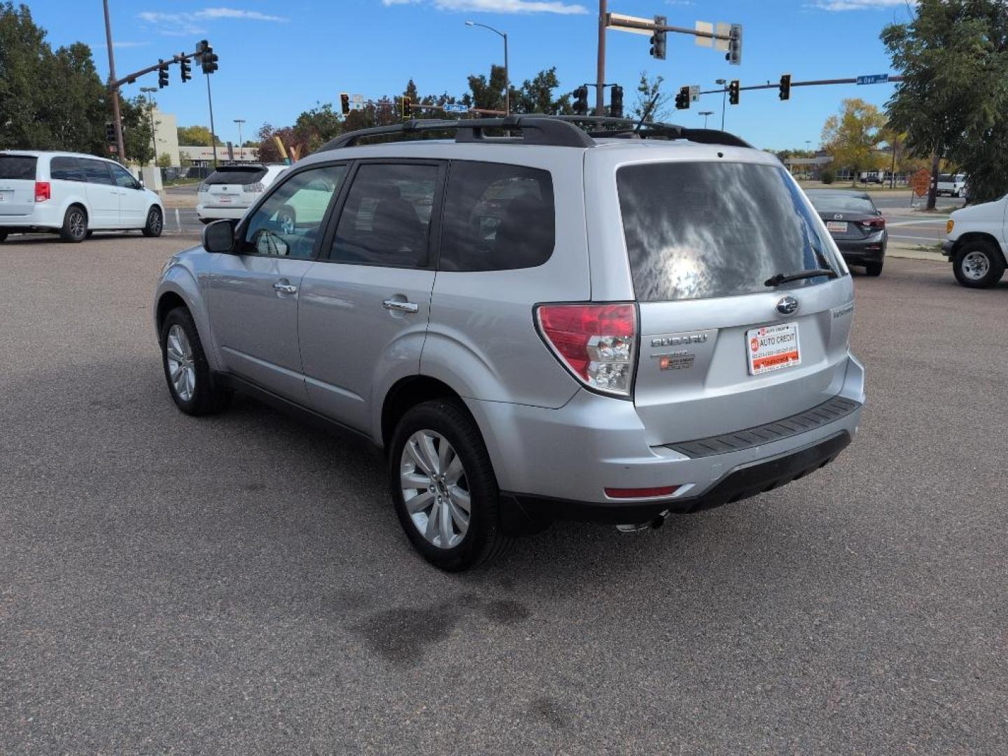 2012 SILVER Subaru Forester 2.5X Premium AWP (JF2SHBDC0CH) with an 4 Cyl, 2.5L engine, Automatic transmission, located at 10890 W. Colfax Ave., Lakewood, CO, 80215, (303) 274-7692, 39.739914, -105.120132 - Photo#6