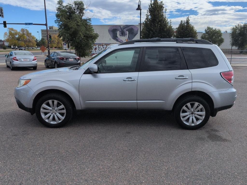2012 SILVER Subaru Forester 2.5X Premium AWP (JF2SHBDC0CH) with an 4 Cyl, 2.5L engine, Automatic transmission, located at 10890 W. Colfax Ave., Lakewood, CO, 80215, (303) 274-7692, 39.739914, -105.120132 - Photo#7