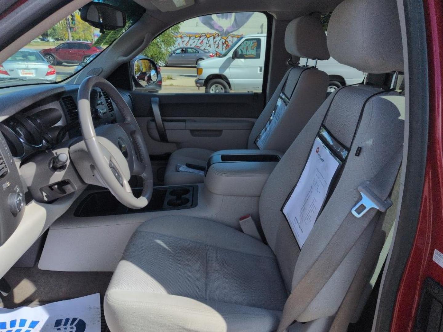 2012 RED Chevrolet Silverado LT (1GCRKSE73CZ) with an V8, 5.3L engine, Automatic transmission, located at 10890 W. Colfax Ave., Lakewood, CO, 80215, (303) 274-7692, 39.739914, -105.120132 - Photo#9