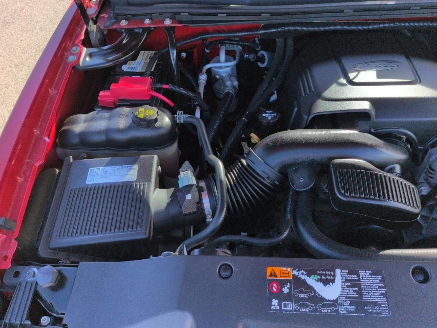 2012 RED Chevrolet Silverado LT (1GCRKSE73CZ) with an V8, 5.3L engine, Automatic transmission, located at 10890 W. Colfax Ave., Lakewood, CO, 80215, (303) 274-7692, 39.739914, -105.120132 - Photo#23