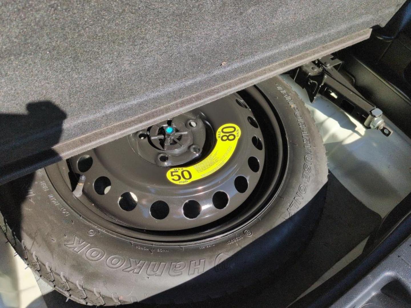 2017 WHITE Kia Sportage EX (KNDPNCAC1H7) with an 4 Cyl, 2.4L engine, Automatic transmission, located at 10890 W. Colfax Ave., Lakewood, CO, 80215, (303) 274-7692, 39.739914, -105.120132 - Photo#23