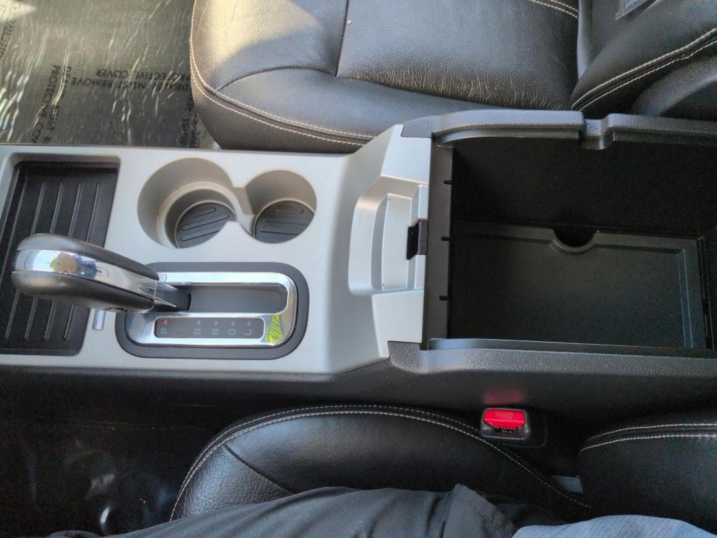 2008 SILVER Ford Edge Limited (2FMDK49C38B) with an V6, 3.5L engine, Automatic transmission, located at 10890 W. Colfax Ave., Lakewood, CO, 80215, (303) 274-7692, 39.739914, -105.120132 - Photo#14