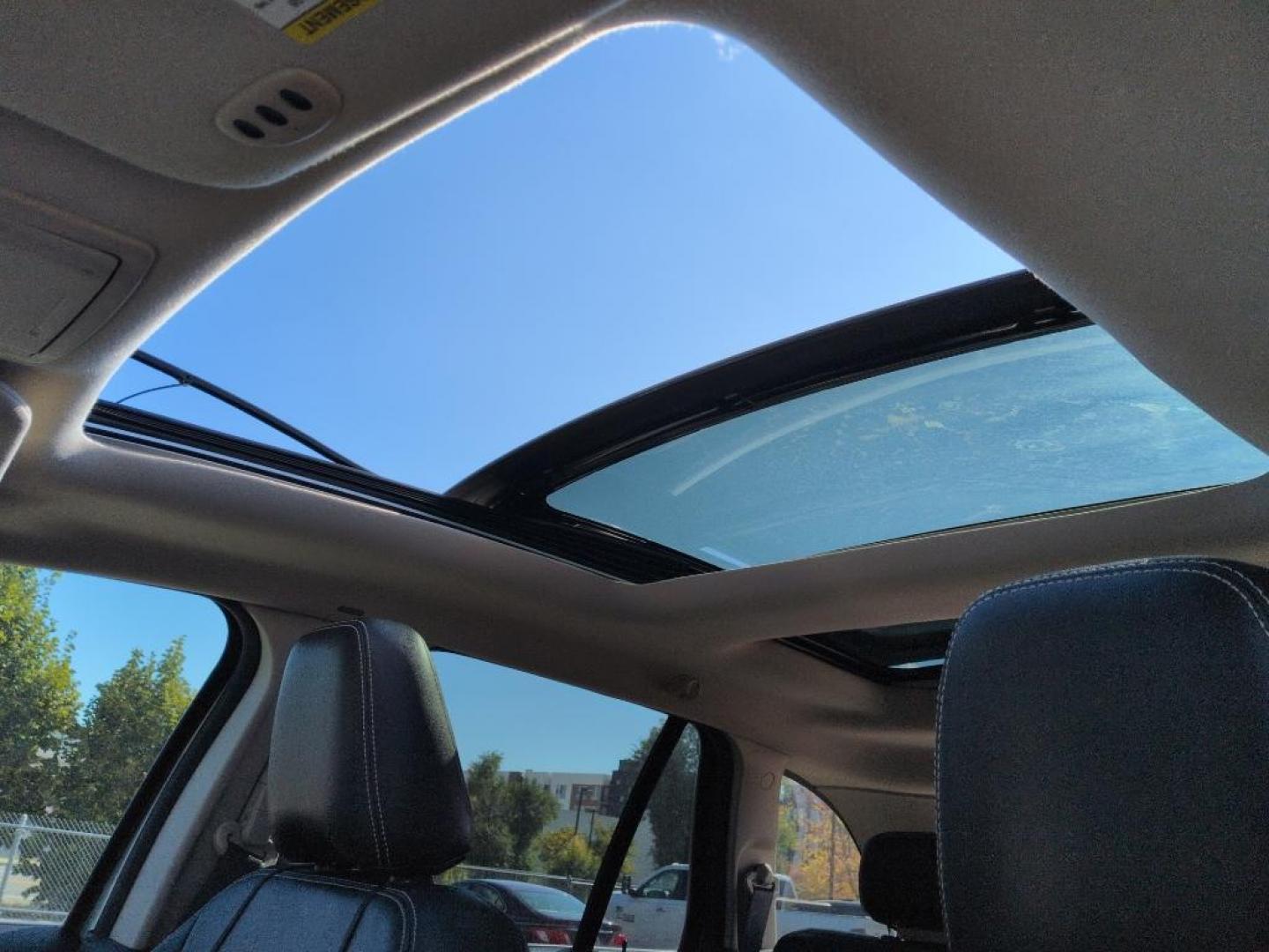 2008 SILVER Ford Edge Limited (2FMDK49C38B) with an V6, 3.5L engine, Automatic transmission, located at 10890 W. Colfax Ave., Lakewood, CO, 80215, (303) 274-7692, 39.739914, -105.120132 - Photo#16