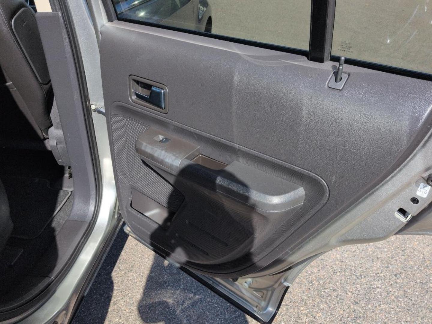 2008 SILVER Ford Edge Limited (2FMDK49C38B) with an V6, 3.5L engine, Automatic transmission, located at 10890 W. Colfax Ave., Lakewood, CO, 80215, (303) 274-7692, 39.739914, -105.120132 - Photo#22