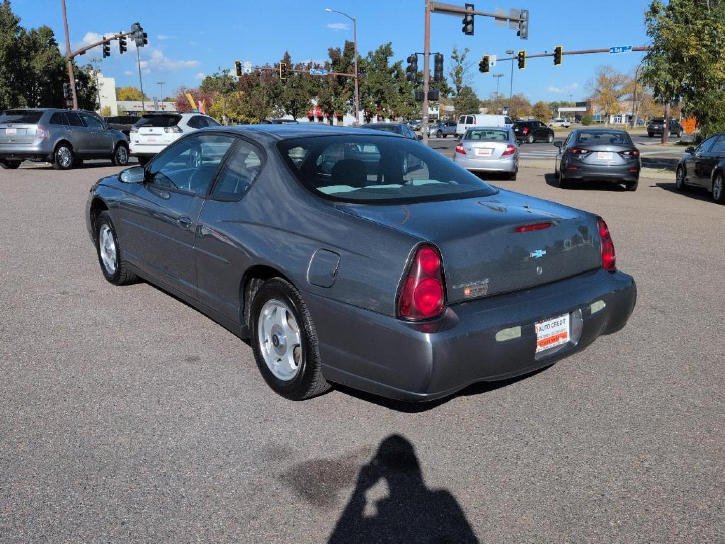 2004 GRAY Chevrolet Monte Carlo LS (2G1WW12E449) with an V6, 3.4L engine, Automatic transmission, located at 10890 W. Colfax Ave., Lakewood, CO, 80215, (303) 274-7692, 39.739914, -105.120132 - Photo#6