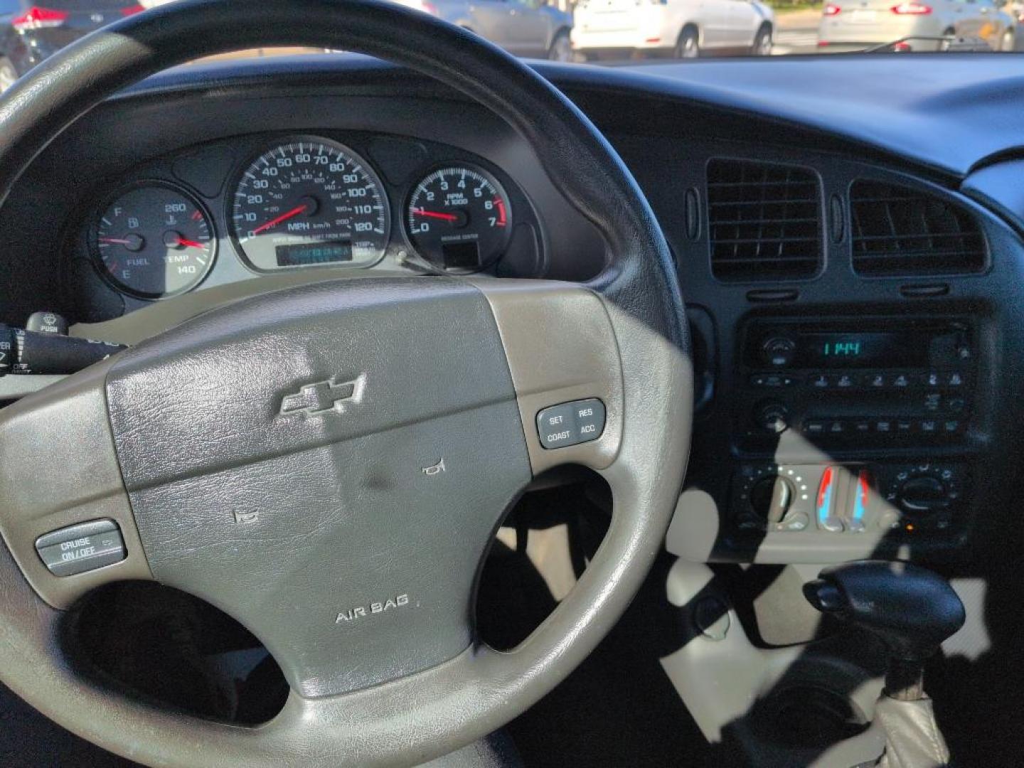 2004 GRAY Chevrolet Monte Carlo LS (2G1WW12E449) with an V6, 3.4L engine, Automatic transmission, located at 10890 W. Colfax Ave., Lakewood, CO, 80215, (303) 274-7692, 39.739914, -105.120132 - Photo#10