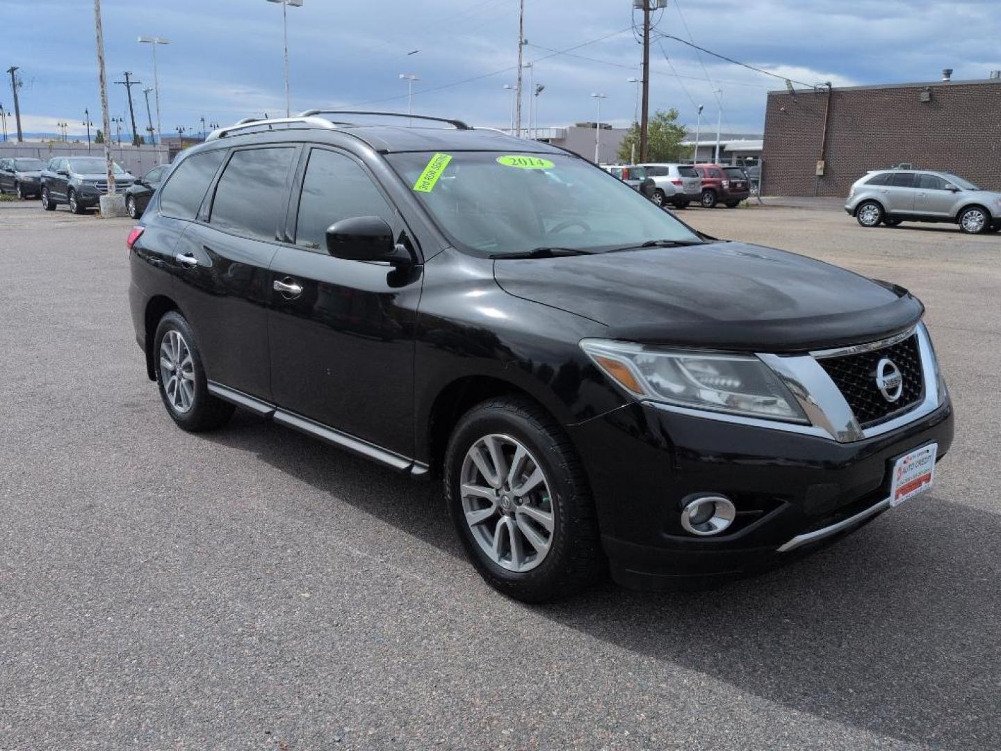 2014 BLACK Nissan Pathfinder SV 4WD (5N1AR2MM3EC) with an V6, 3.5L engine, Automatic transmission, located at 10890 W. Colfax Ave., Lakewood, CO, 80215, (303) 274-7692, 39.739914, -105.120132 - Photo#2