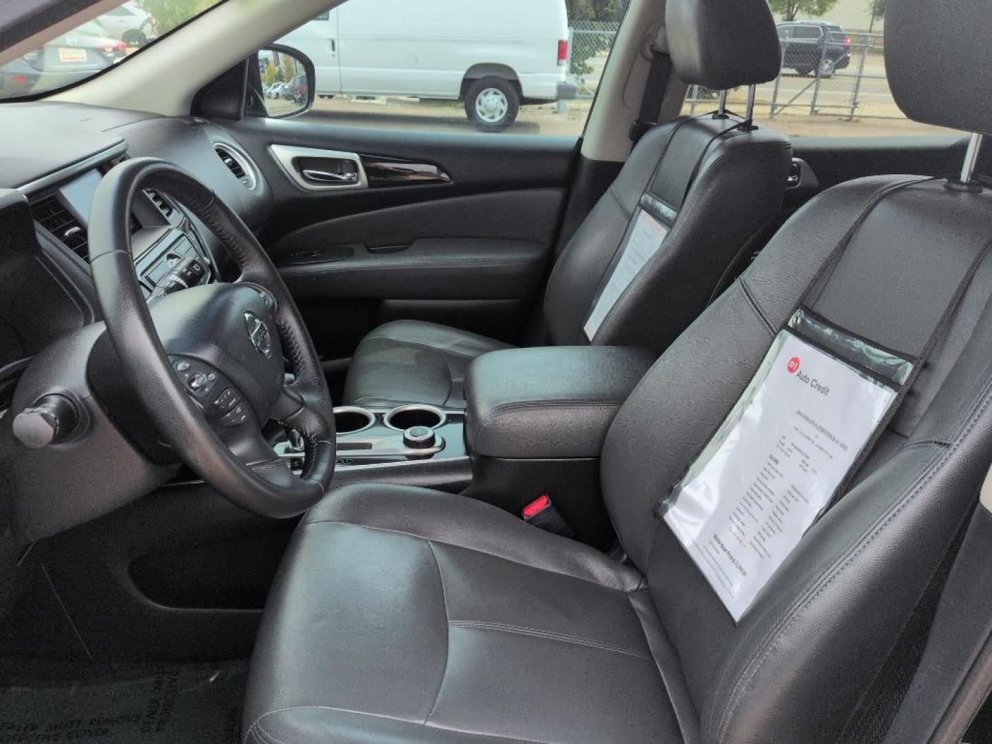 2014 BLACK Nissan Pathfinder SV 4WD (5N1AR2MM3EC) with an V6, 3.5L engine, Automatic transmission, located at 10890 W. Colfax Ave., Lakewood, CO, 80215, (303) 274-7692, 39.739914, -105.120132 - Photo#9