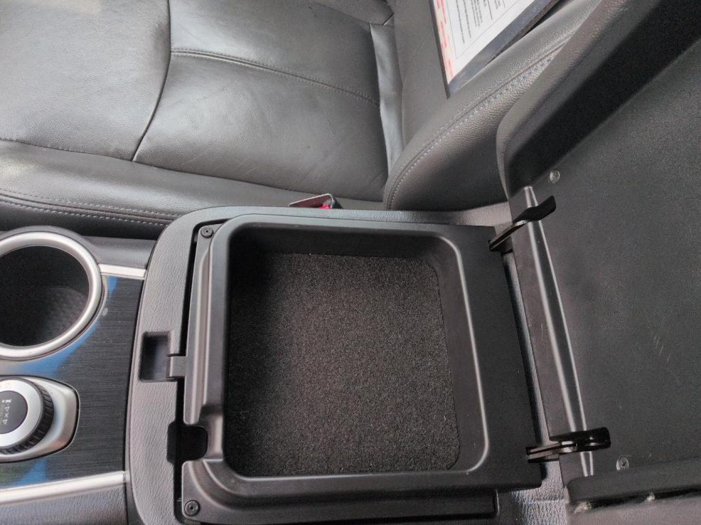 2014 BLACK Nissan Pathfinder SV 4WD (5N1AR2MM3EC) with an V6, 3.5L engine, Automatic transmission, located at 10890 W. Colfax Ave., Lakewood, CO, 80215, (303) 274-7692, 39.739914, -105.120132 - Photo#14