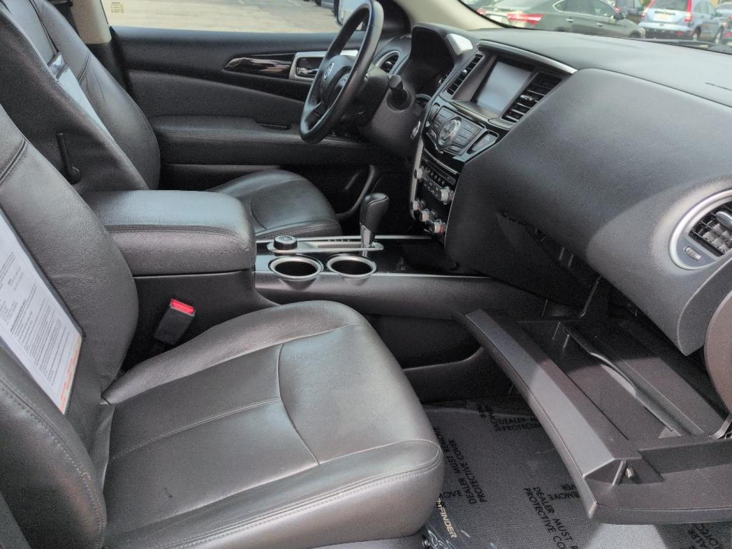 2014 BLACK Nissan Pathfinder SV 4WD (5N1AR2MM3EC) with an V6, 3.5L engine, Automatic transmission, located at 10890 W. Colfax Ave., Lakewood, CO, 80215, (303) 274-7692, 39.739914, -105.120132 - Photo#21